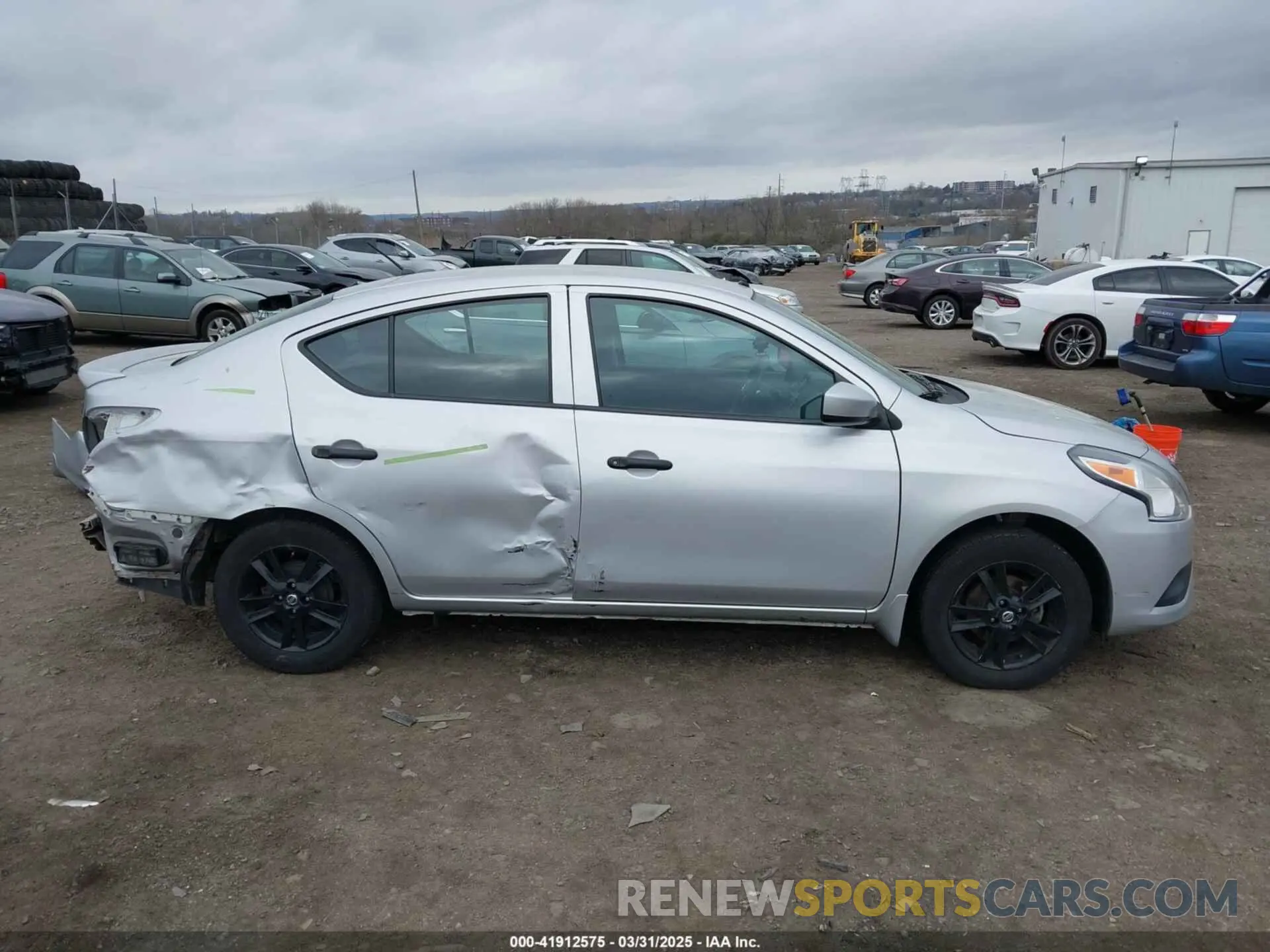 14 Photograph of a damaged car 3N1CN7AP2KL821435 NISSAN VERSA 2019
