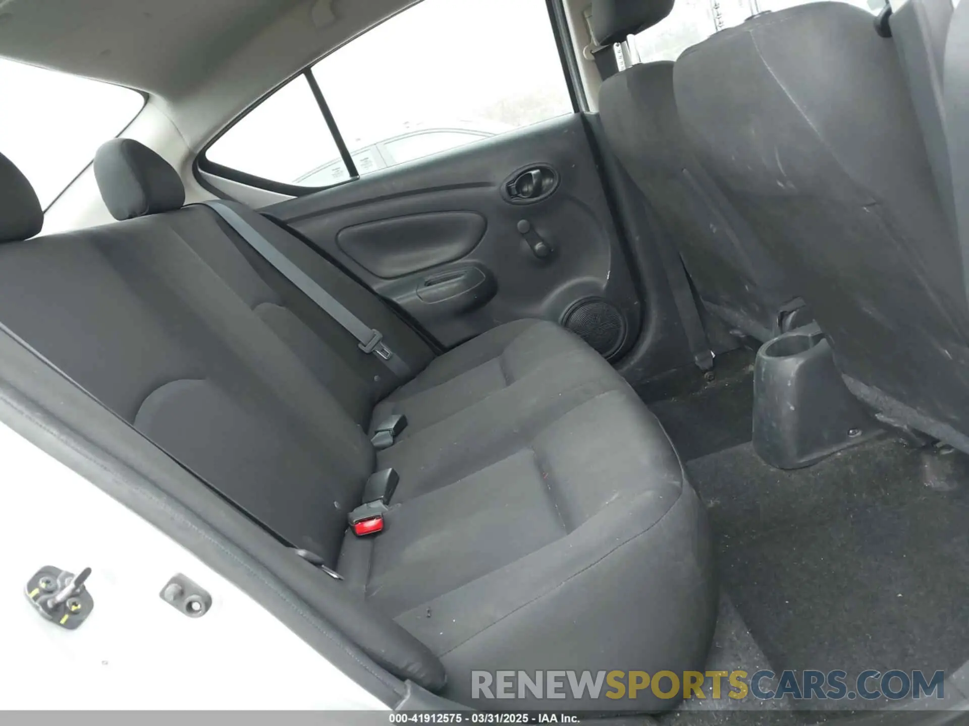 8 Photograph of a damaged car 3N1CN7AP2KL821435 NISSAN VERSA 2019