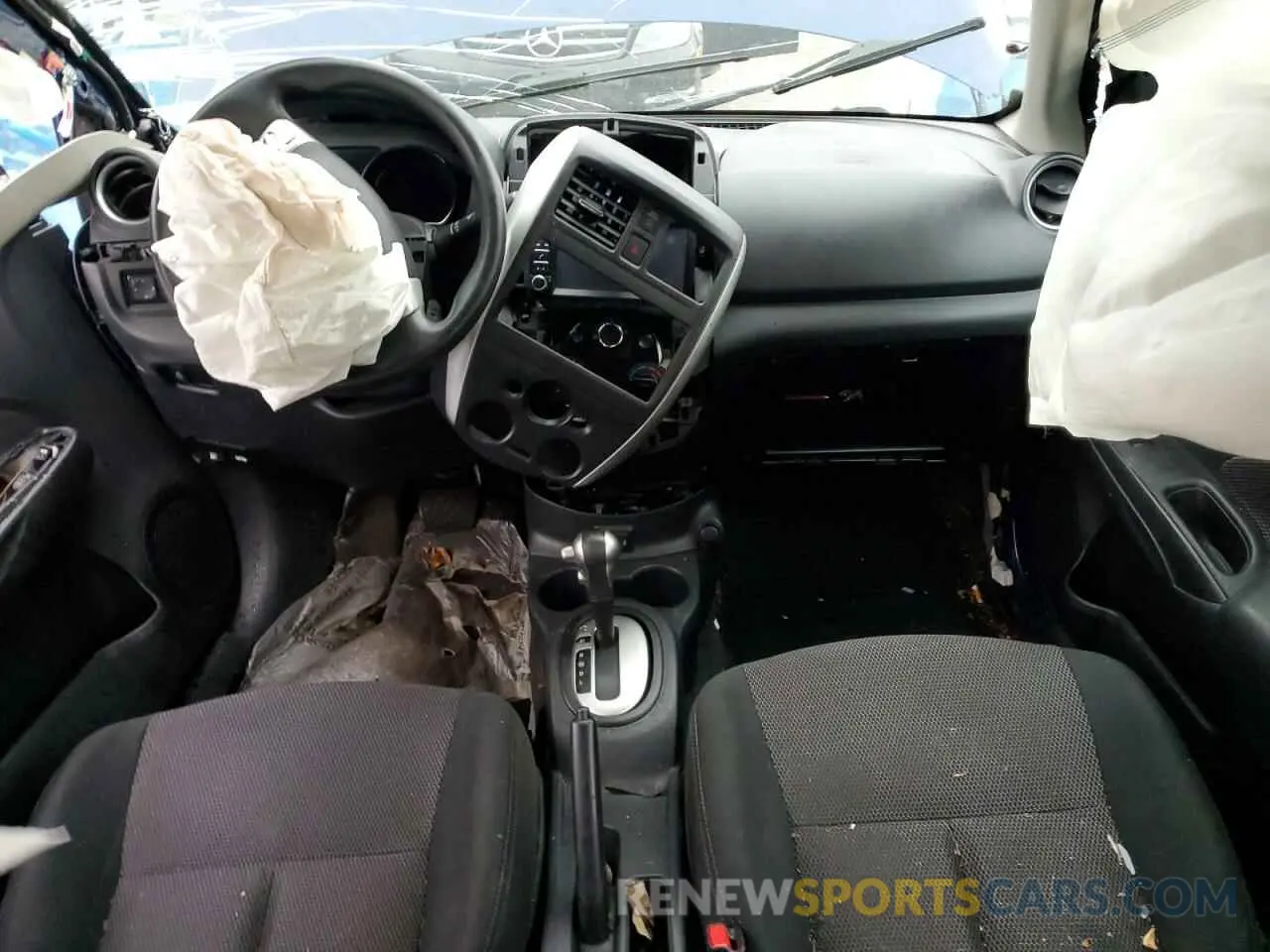 8 Photograph of a damaged car 3N1CN7AP2KL821502 NISSAN VERSA 2019