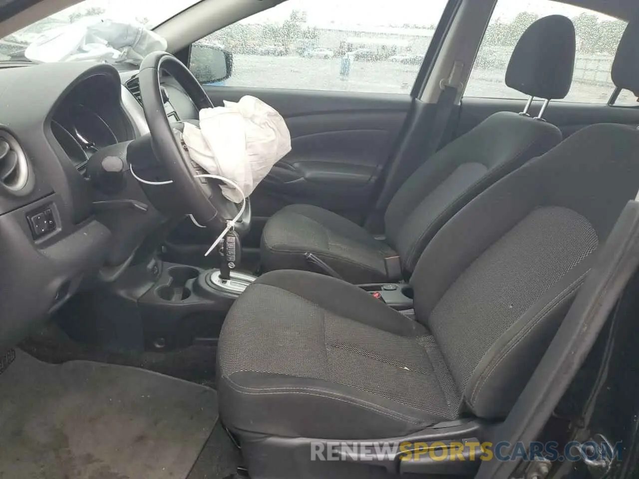 7 Photograph of a damaged car 3N1CN7AP2KL830541 NISSAN VERSA 2019