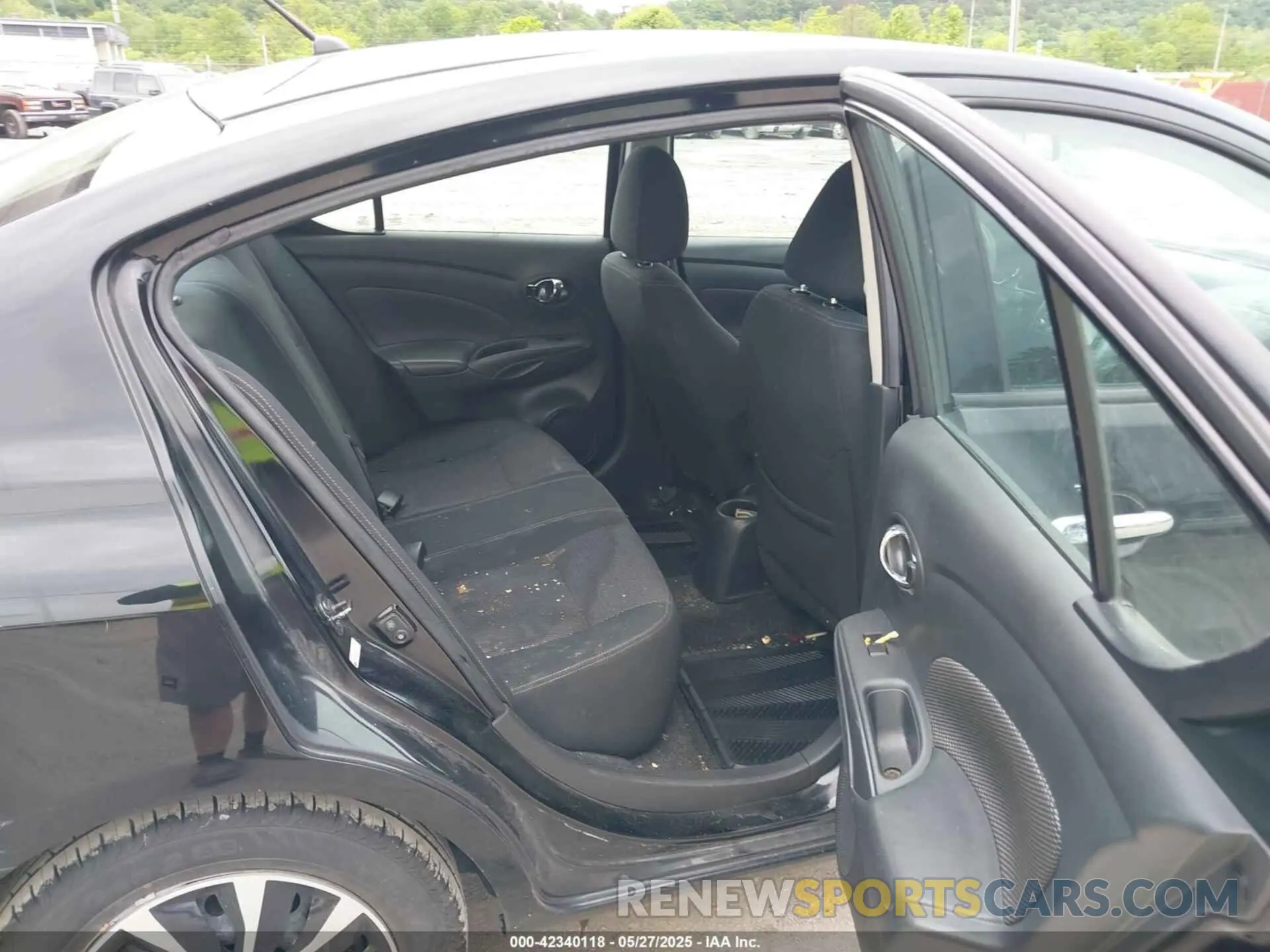 8 Photograph of a damaged car 3N1CN7AP2KL850790 NISSAN VERSA 2019