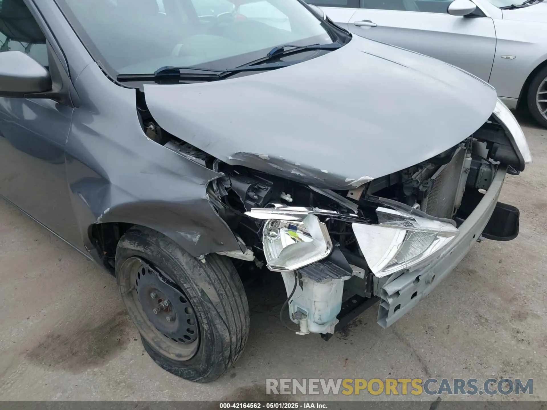 6 Photograph of a damaged car 3N1CN7AP2KL862485 NISSAN VERSA 2019