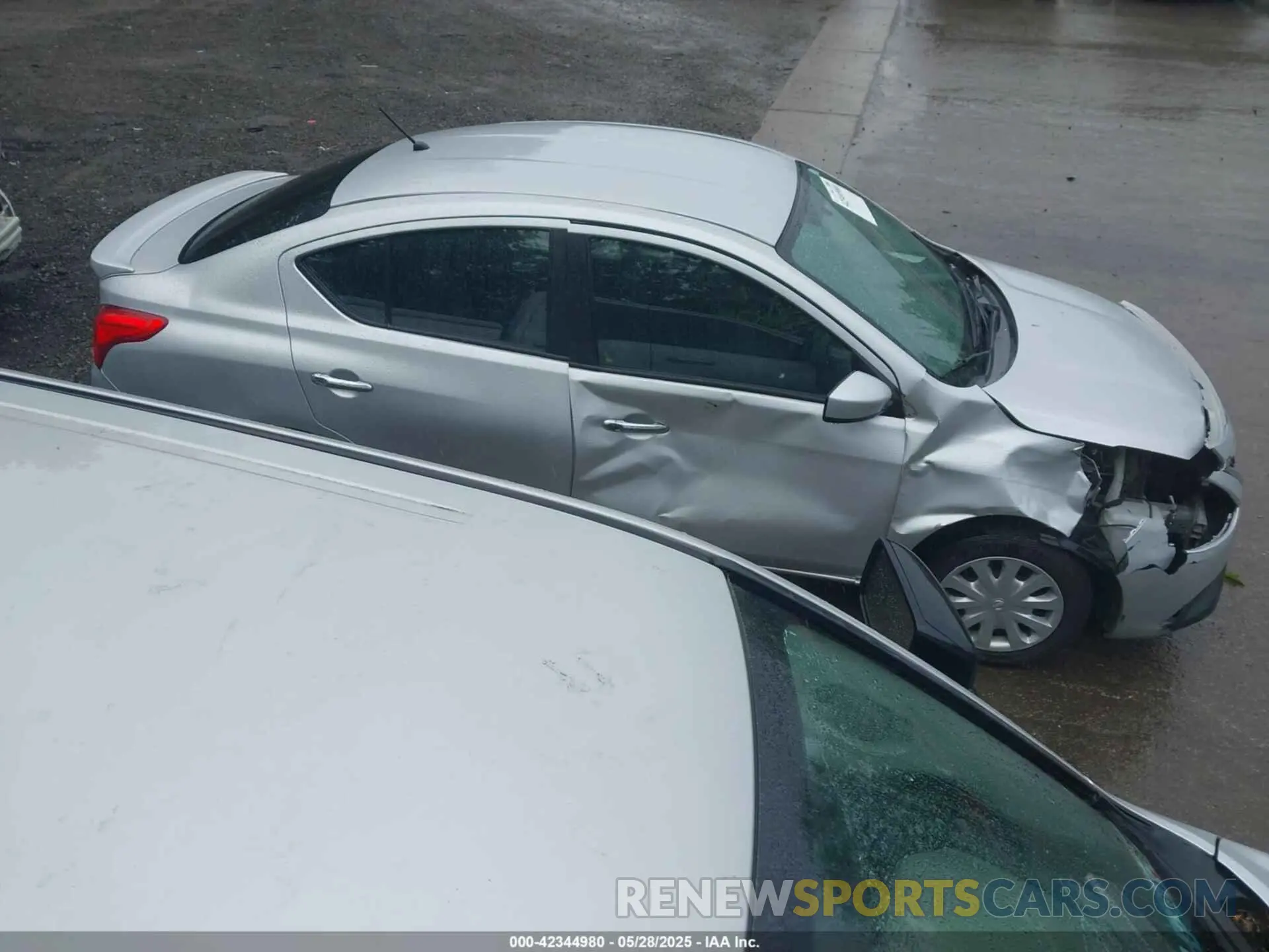 13 Photograph of a damaged car 3N1CN7AP2KL868707 NISSAN VERSA 2019