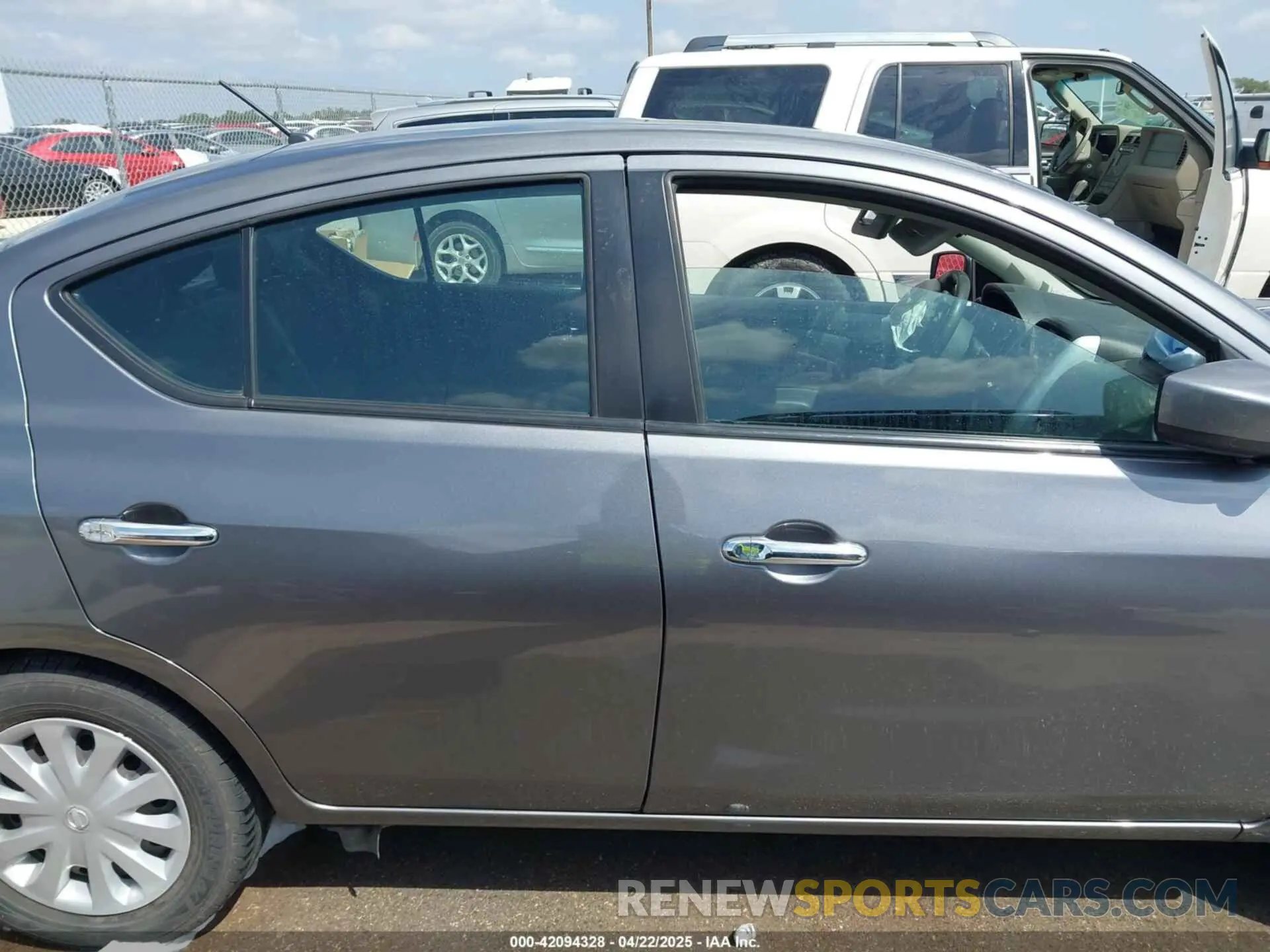 14 Photograph of a damaged car 3N1CN7AP2KL872465 NISSAN VERSA 2019