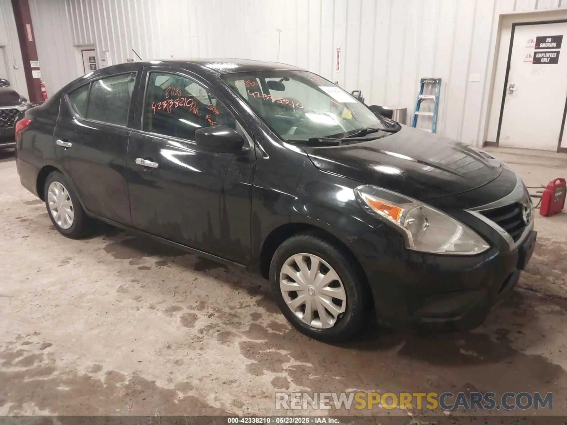 1 Photograph of a damaged car 3N1CN7AP2KL879111 NISSAN VERSA 2019