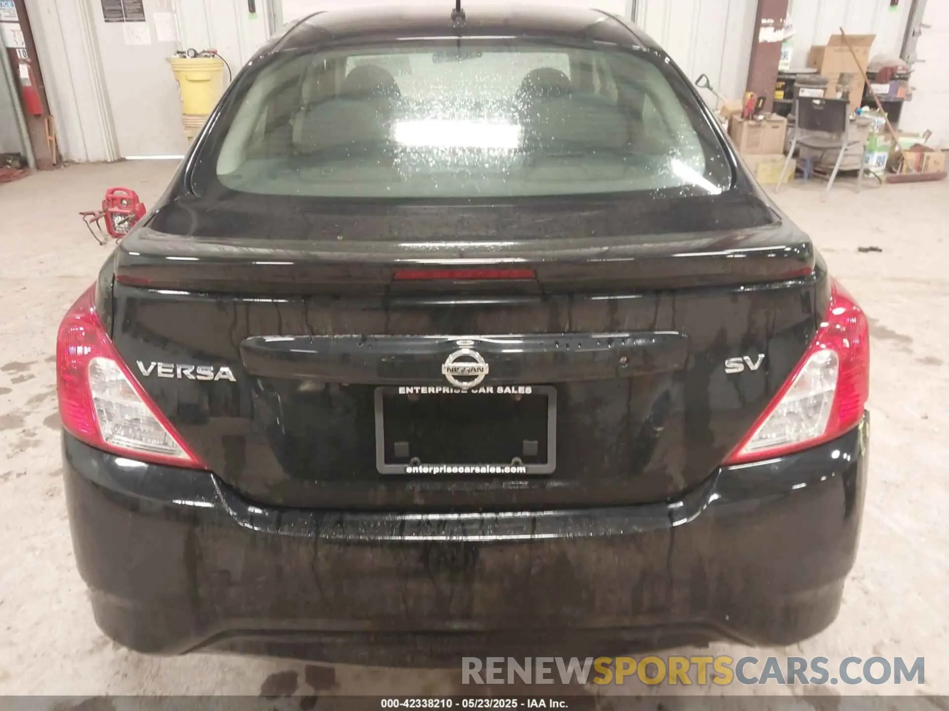 16 Photograph of a damaged car 3N1CN7AP2KL879111 NISSAN VERSA 2019