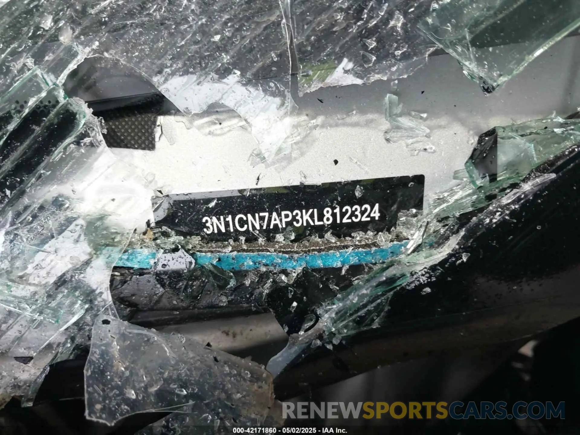 9 Photograph of a damaged car 3N1CN7AP3KL812324 NISSAN VERSA 2019