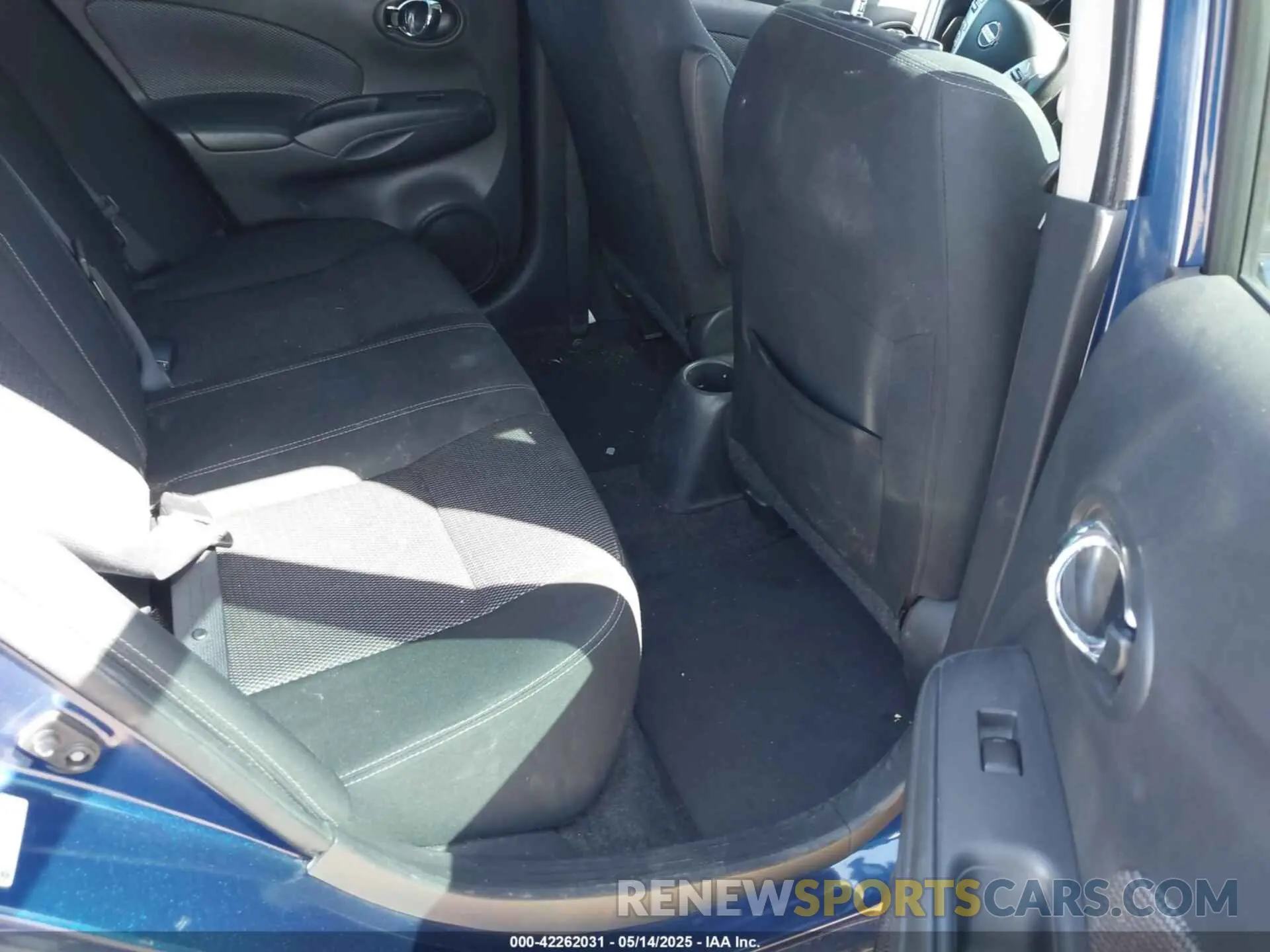 8 Photograph of a damaged car 3N1CN7AP3KL818205 NISSAN VERSA 2019