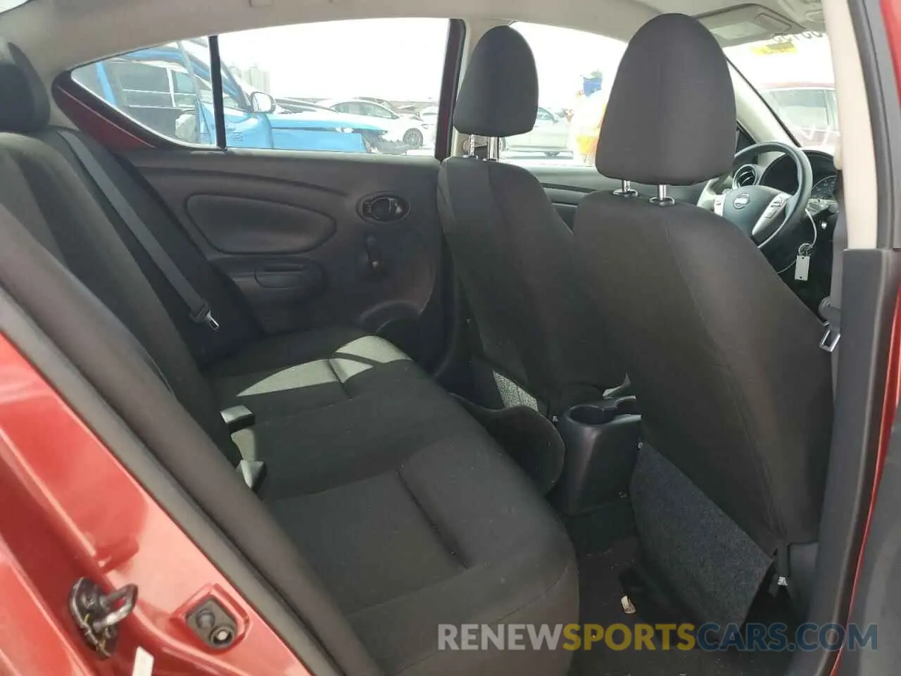 10 Photograph of a damaged car 3N1CN7AP3KL822920 NISSAN VERSA 2019