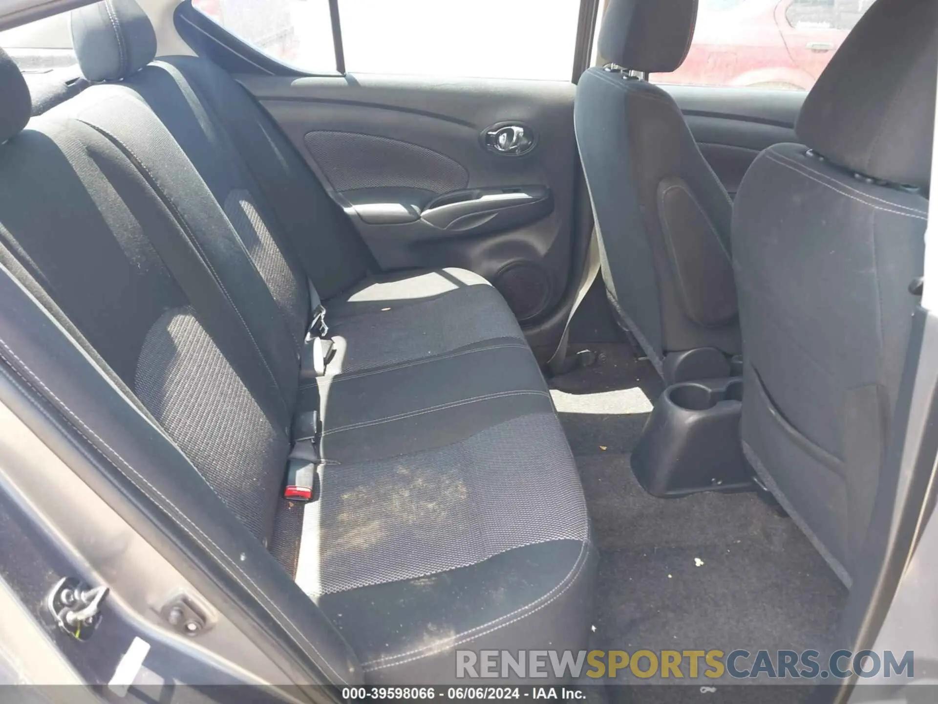 8 Photograph of a damaged car 3N1CN7AP3KL827549 NISSAN VERSA 2019