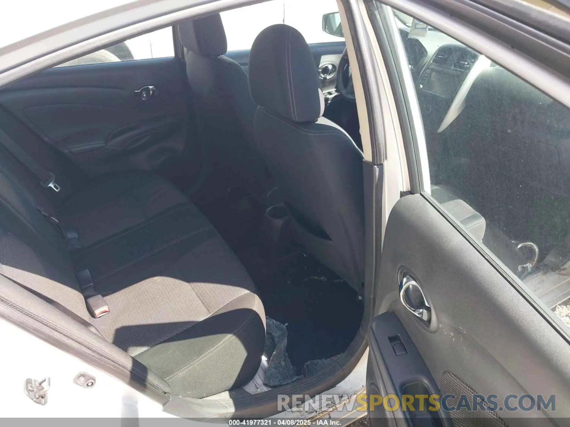 8 Photograph of a damaged car 3N1CN7AP3KL844397 NISSAN VERSA 2019