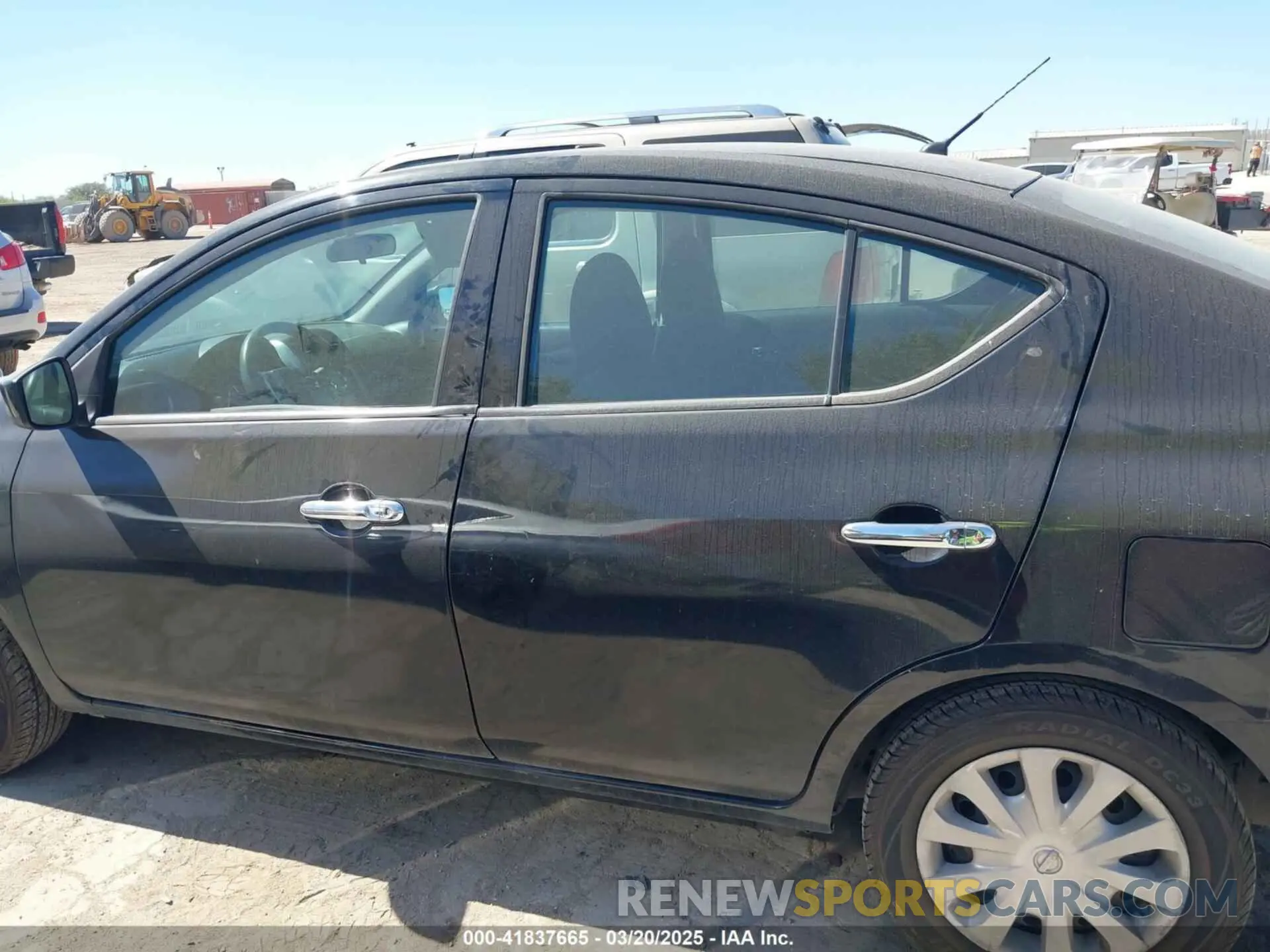 14 Photograph of a damaged car 3N1CN7AP3KL854430 NISSAN VERSA 2019