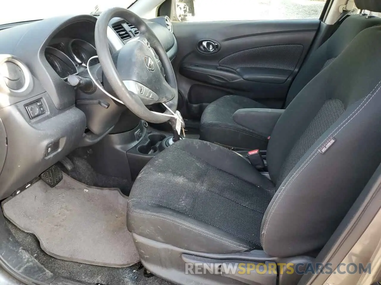 7 Photograph of a damaged car 3N1CN7AP3KL865511 NISSAN VERSA 2019