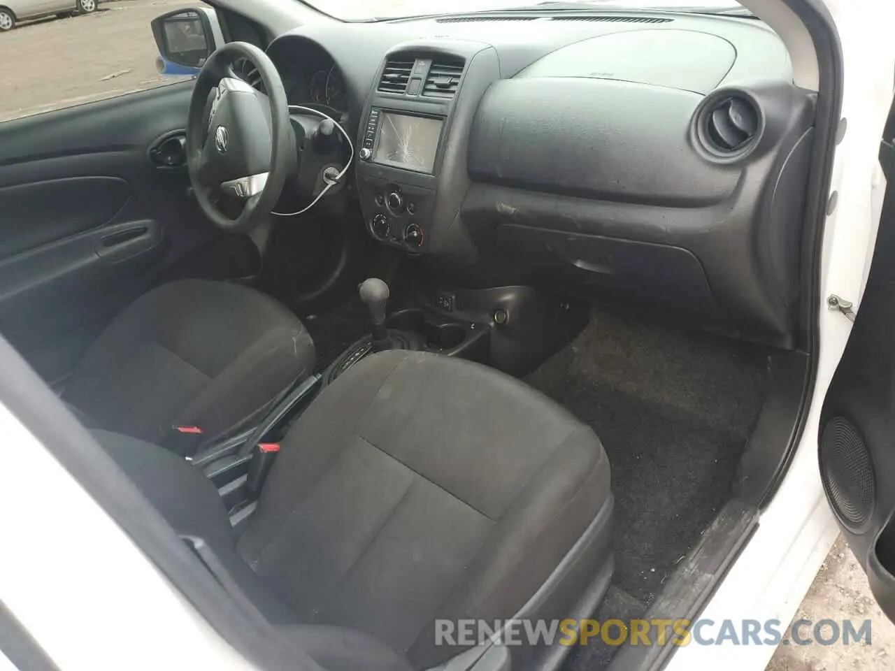 8 Photograph of a damaged car 3N1CN7AP3KL869302 NISSAN VERSA 2019