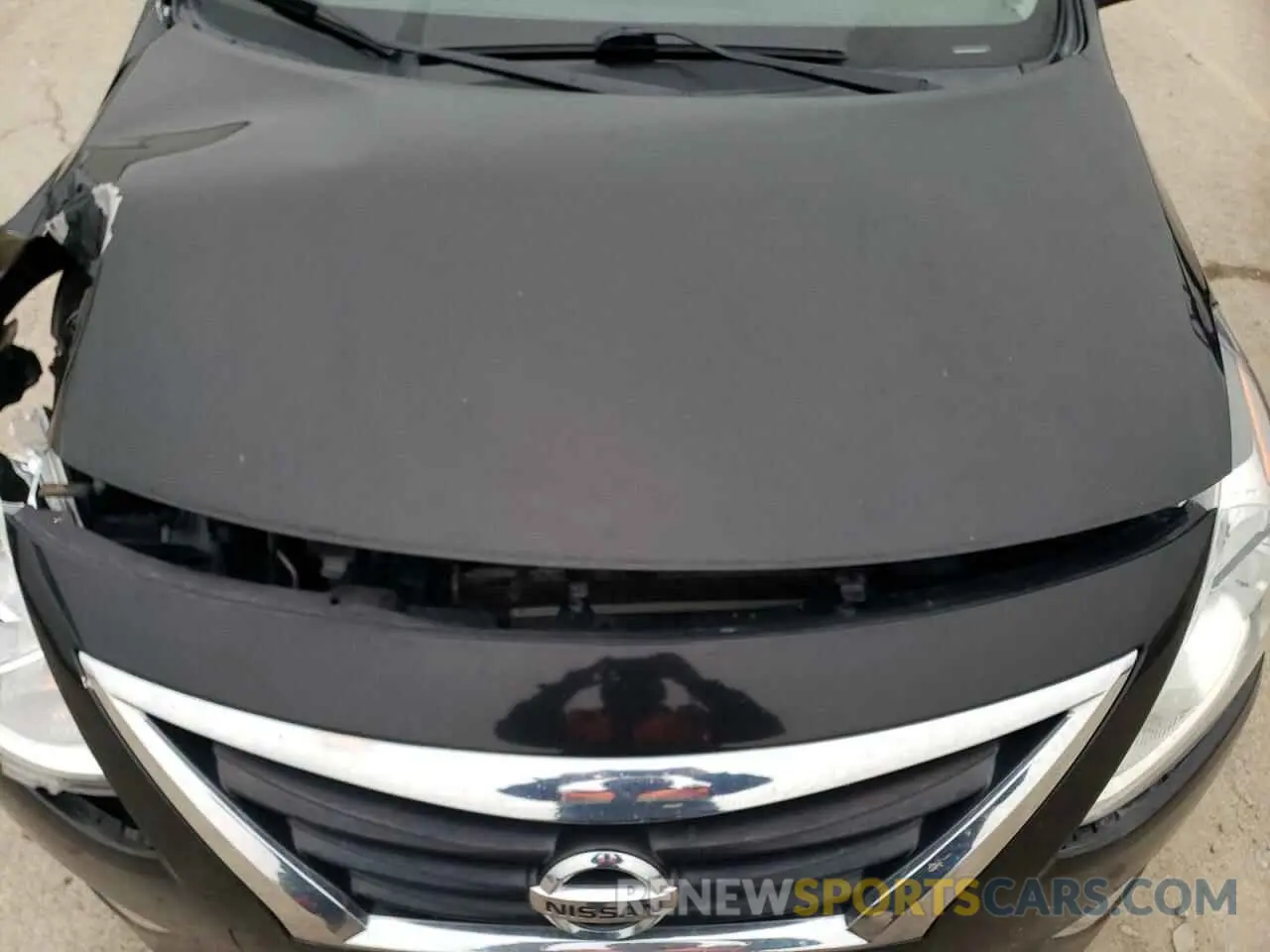 11 Photograph of a damaged car 3N1CN7AP3KL869476 NISSAN VERSA 2019