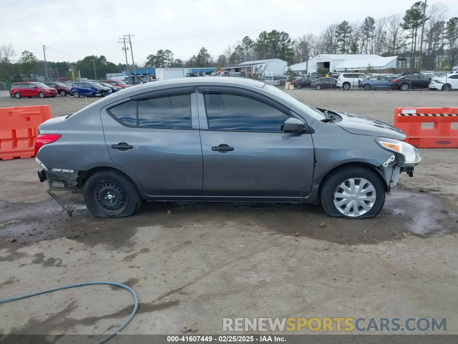 13 Photograph of a damaged car 3N1CN7AP3KL870613 NISSAN VERSA 2019