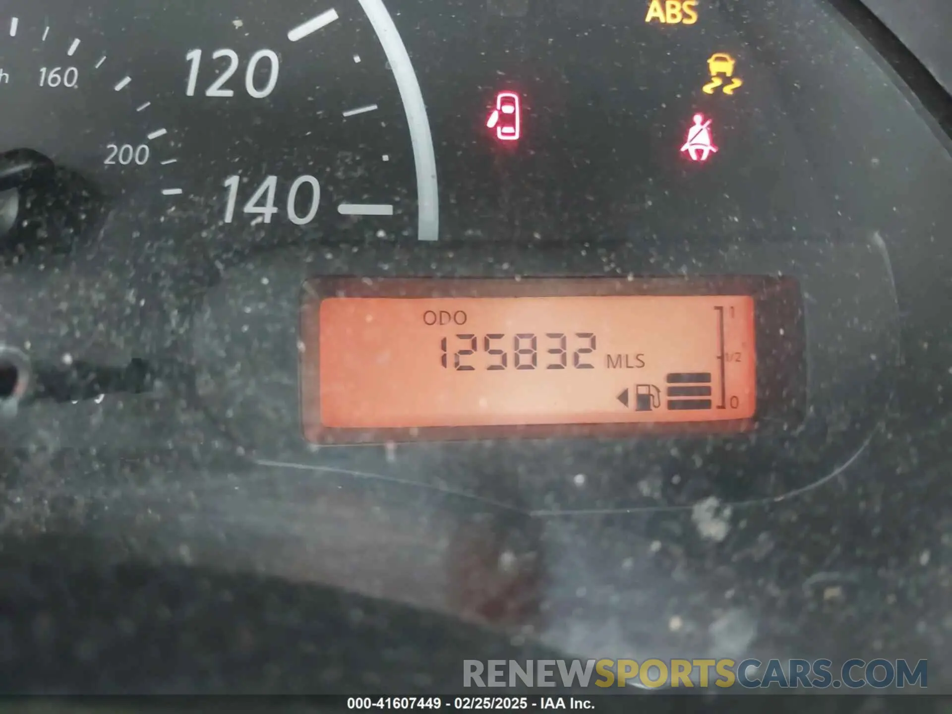 15 Photograph of a damaged car 3N1CN7AP3KL870613 NISSAN VERSA 2019