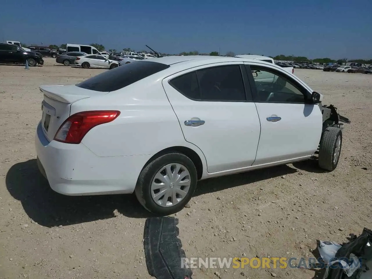 3 Photograph of a damaged car 3N1CN7AP3KL870661 NISSAN VERSA 2019
