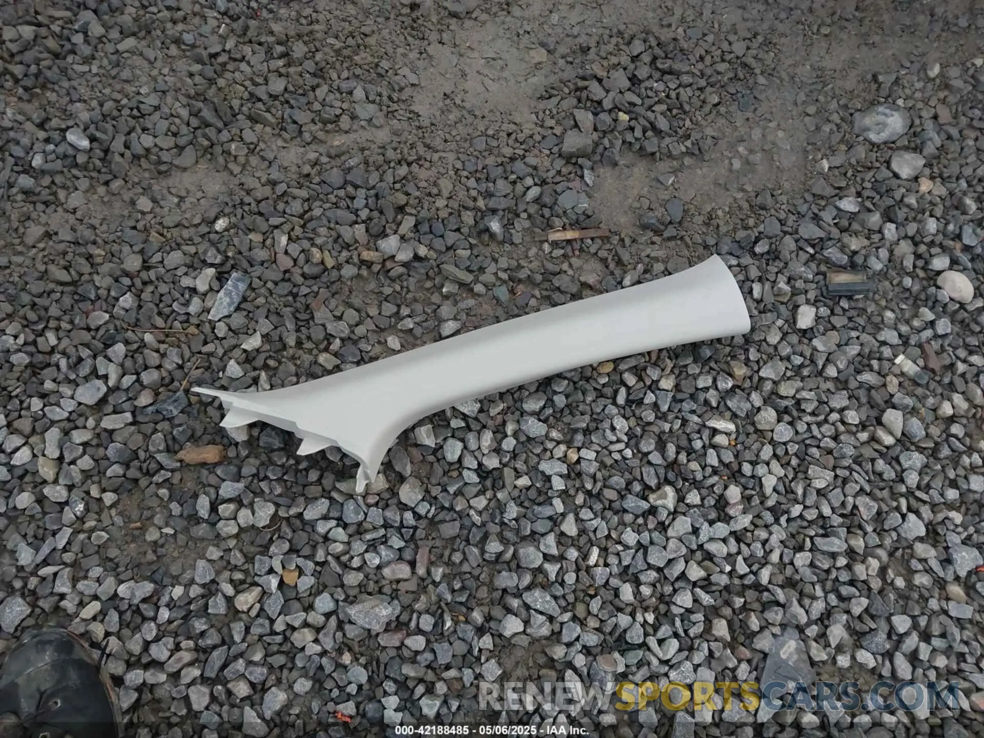 12 Photograph of a damaged car 3N1CN7AP4KL807570 NISSAN VERSA 2019