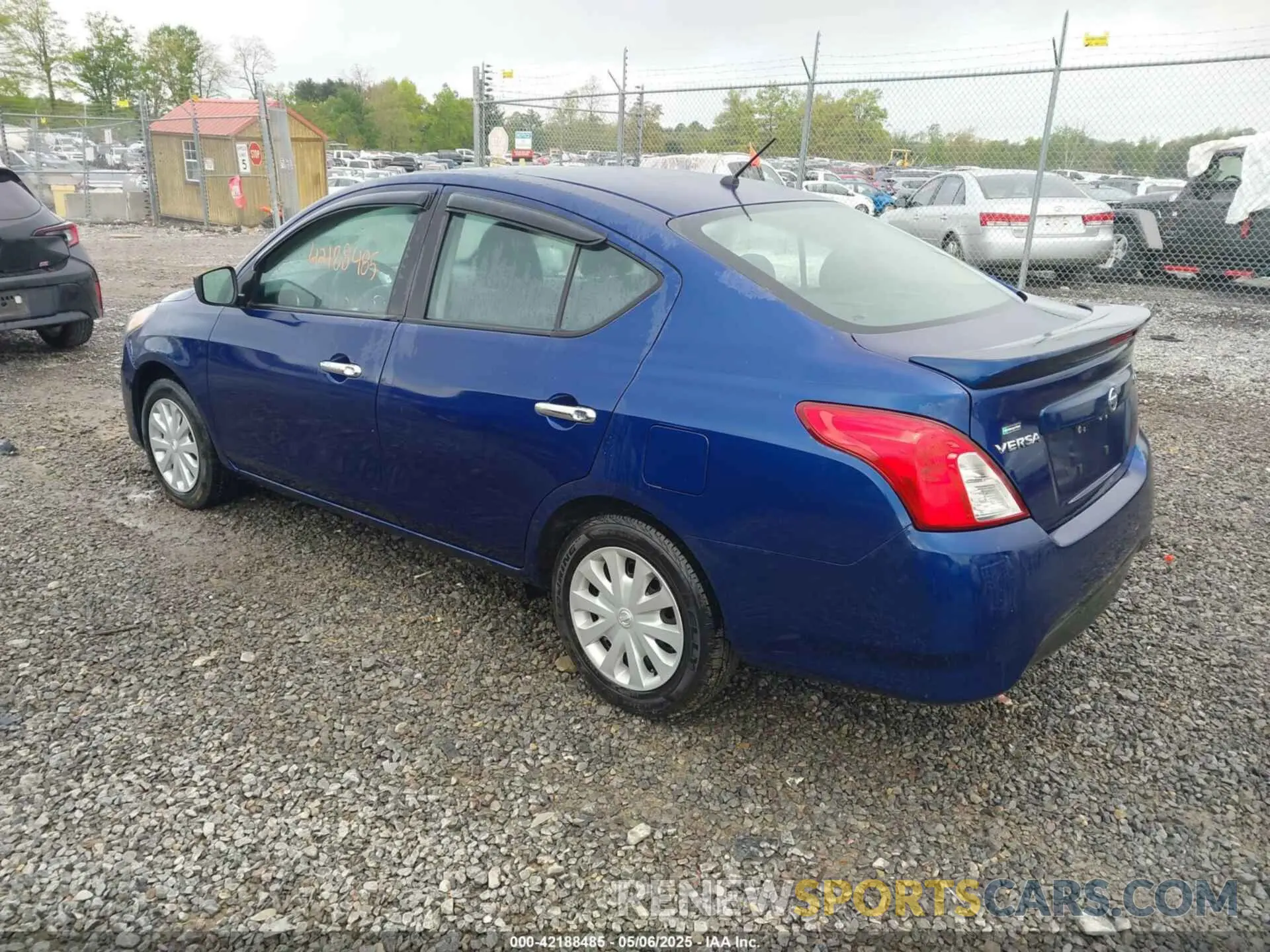 3 Photograph of a damaged car 3N1CN7AP4KL807570 NISSAN VERSA 2019