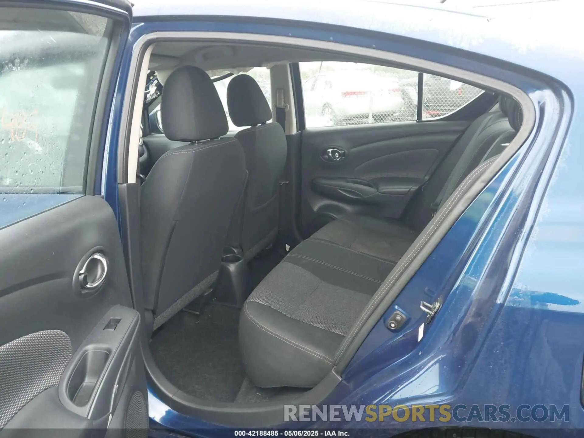 8 Photograph of a damaged car 3N1CN7AP4KL807570 NISSAN VERSA 2019