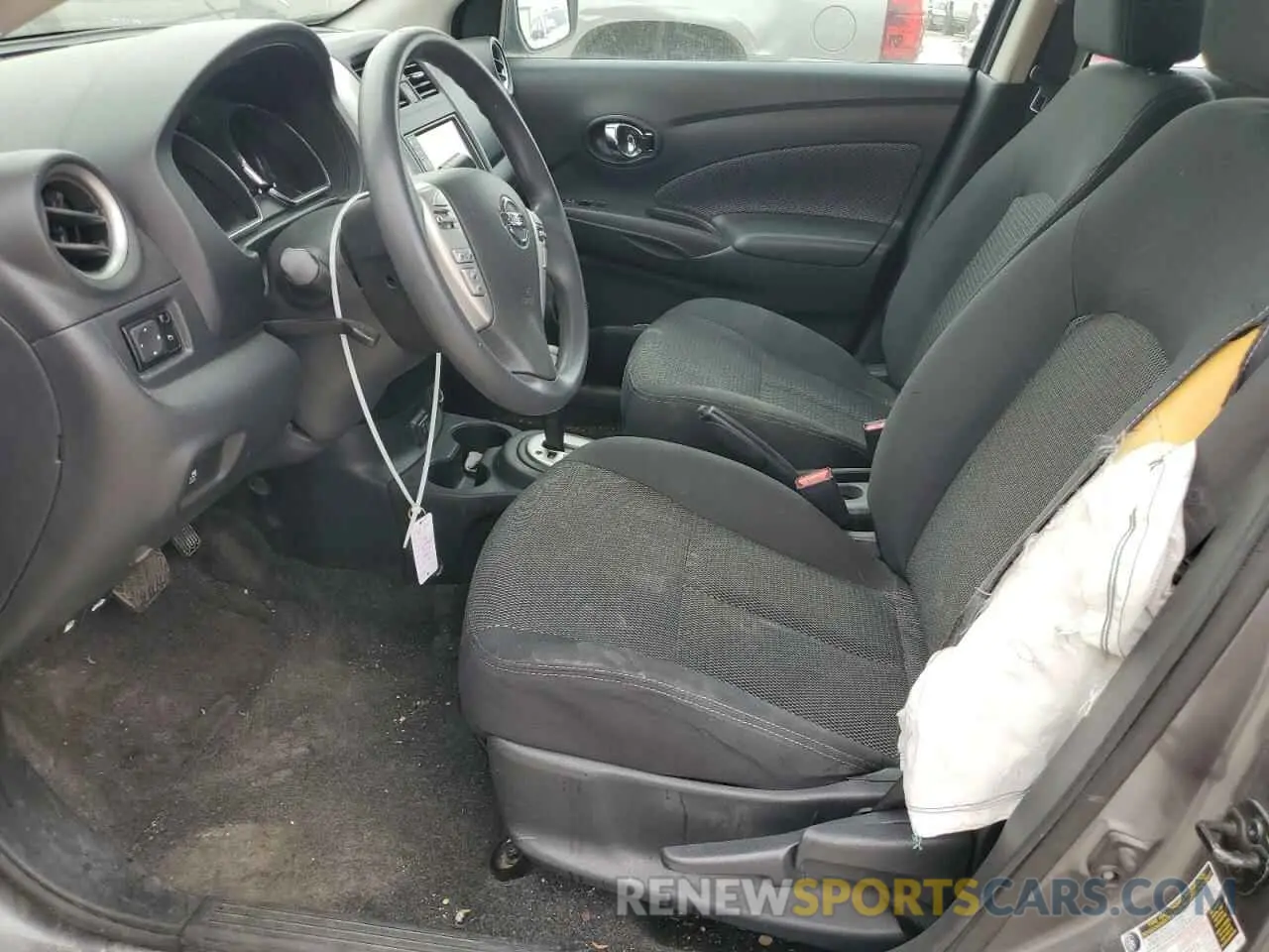 7 Photograph of a damaged car 3N1CN7AP4KL811201 NISSAN VERSA 2019
