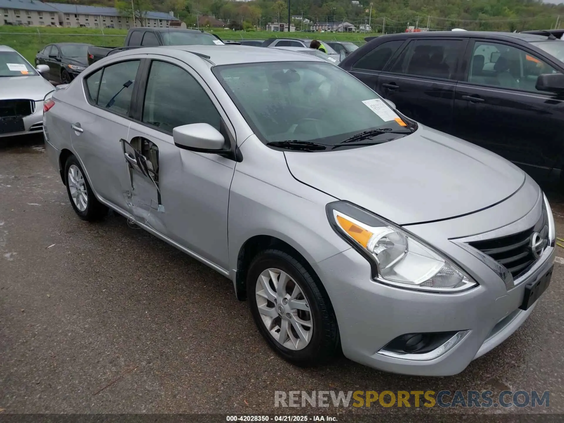1 Photograph of a damaged car 3N1CN7AP4KL816964 NISSAN VERSA 2019