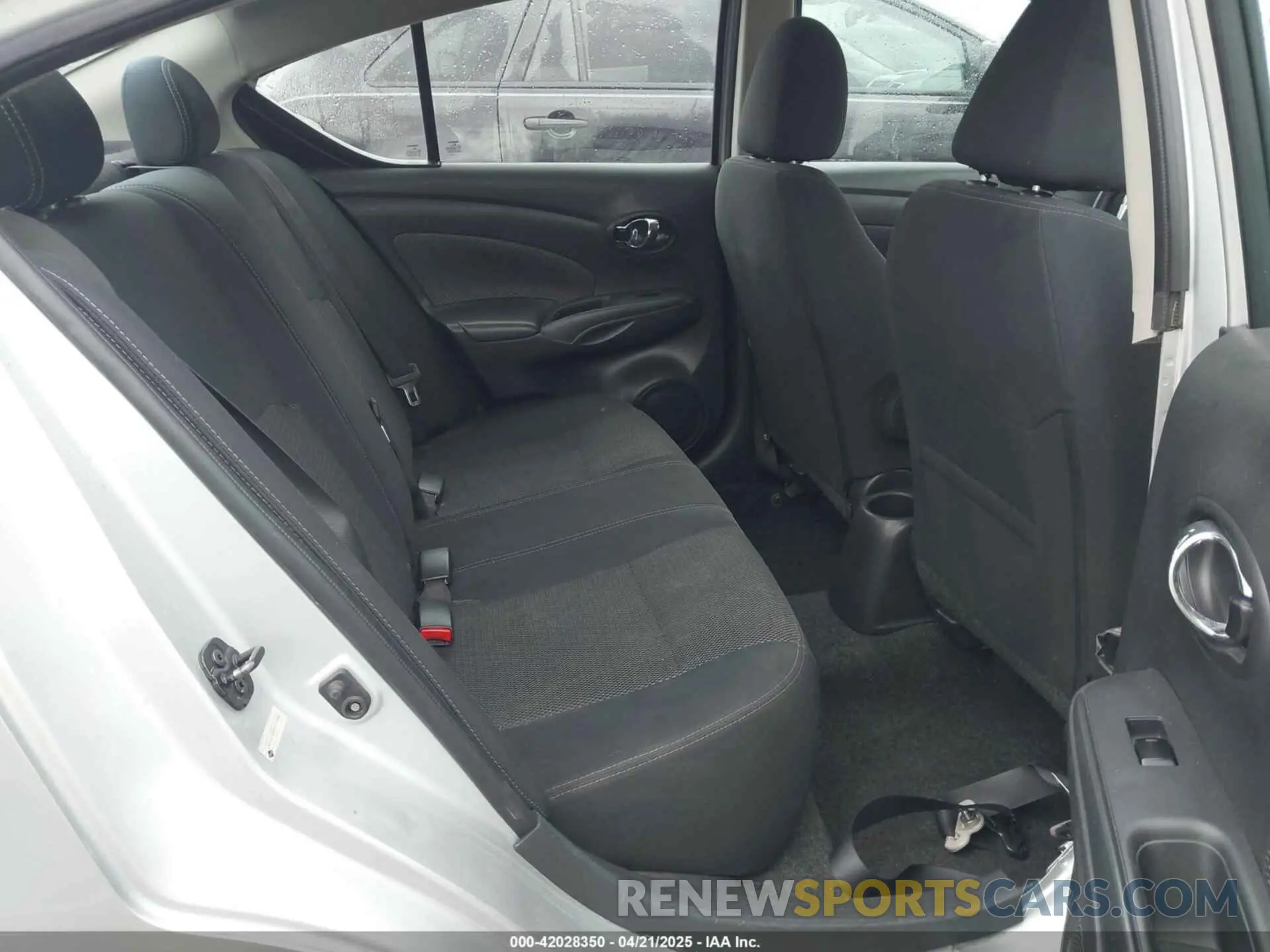 8 Photograph of a damaged car 3N1CN7AP4KL816964 NISSAN VERSA 2019