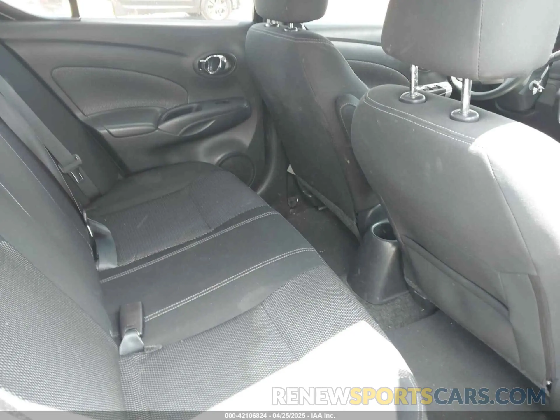 8 Photograph of a damaged car 3N1CN7AP4KL817029 NISSAN VERSA 2019