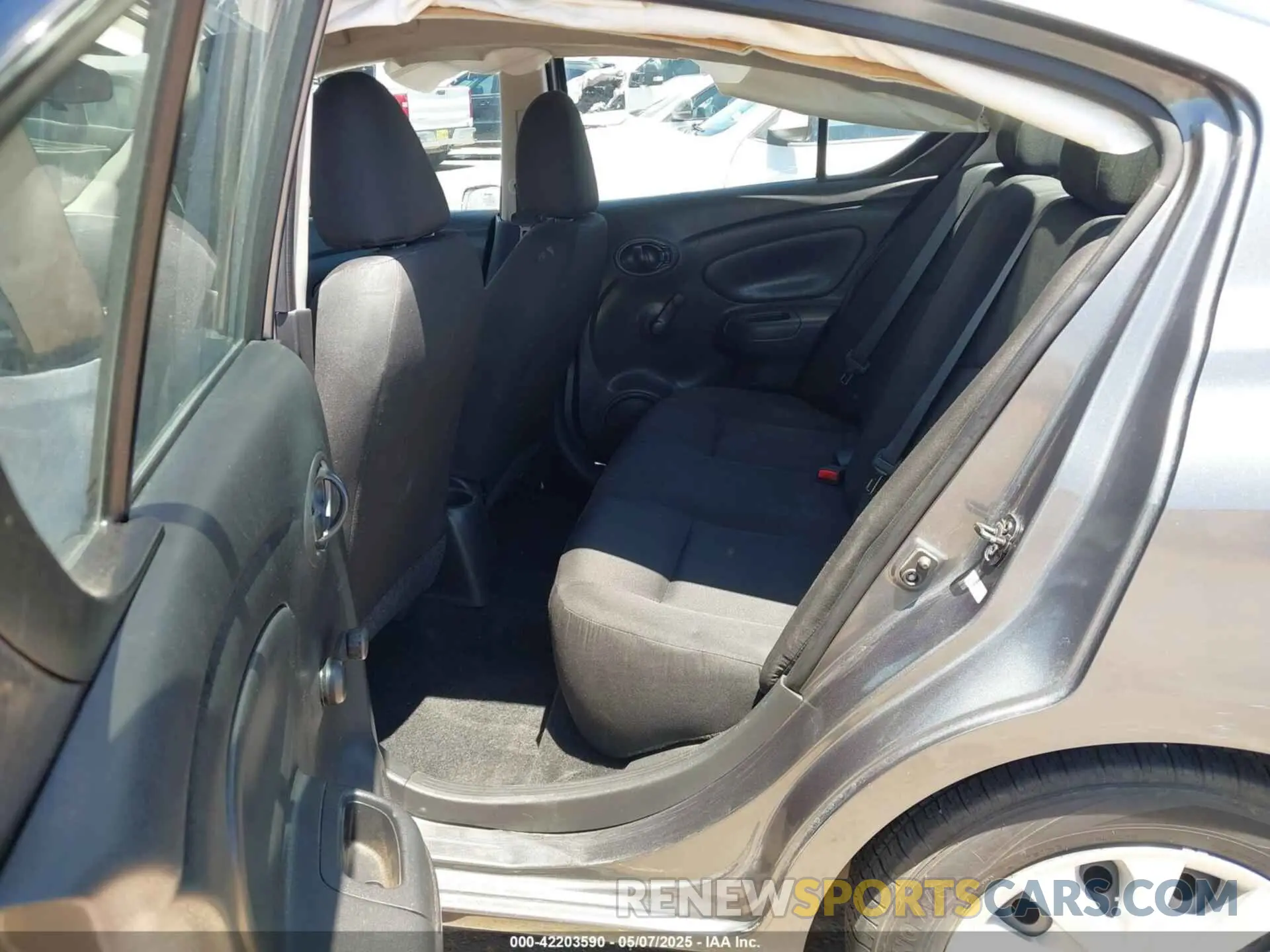 8 Photograph of a damaged car 3N1CN7AP4KL817841 NISSAN VERSA 2019