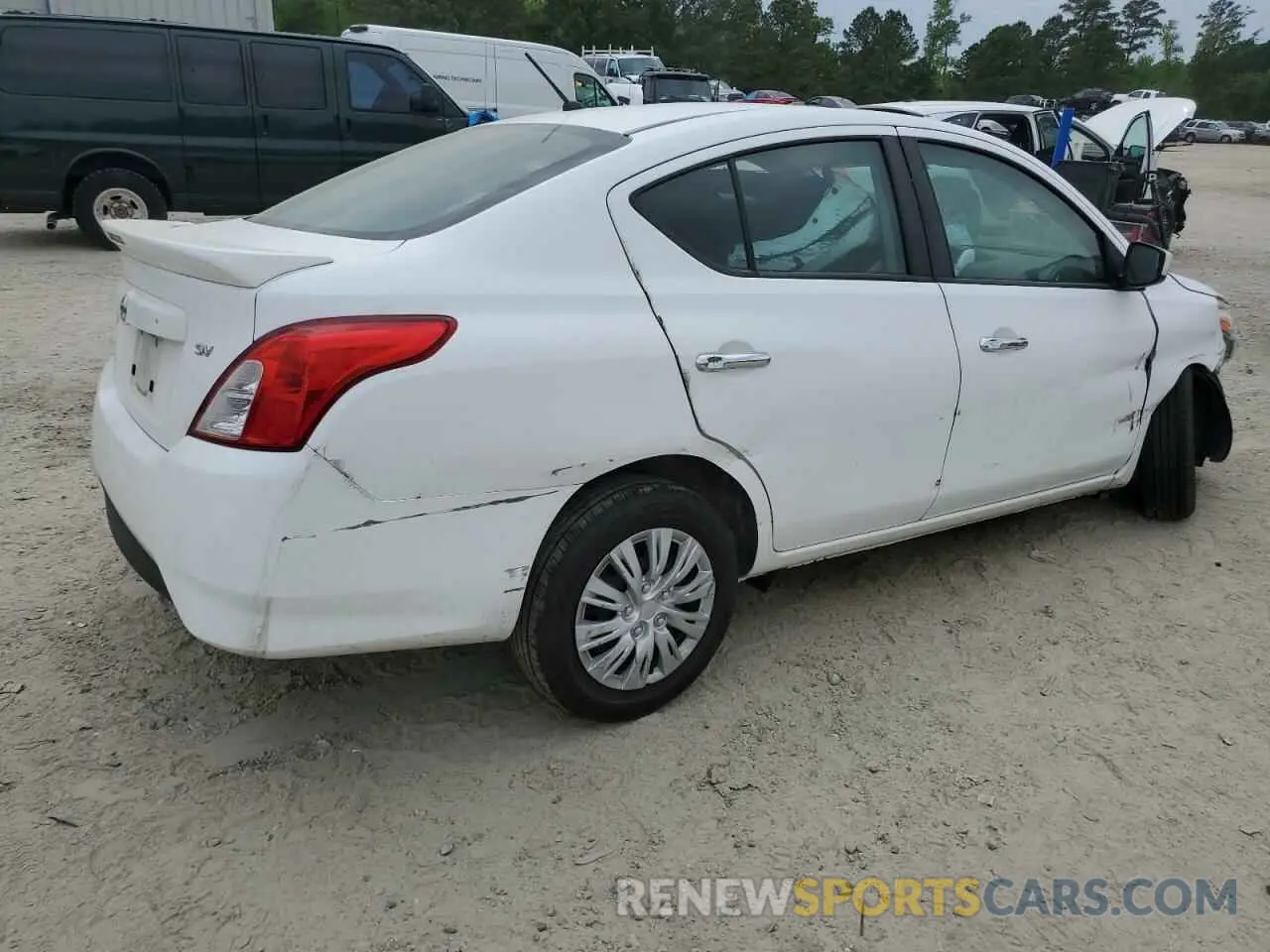 3 Photograph of a damaged car 3N1CN7AP4KL832050 NISSAN VERSA 2019