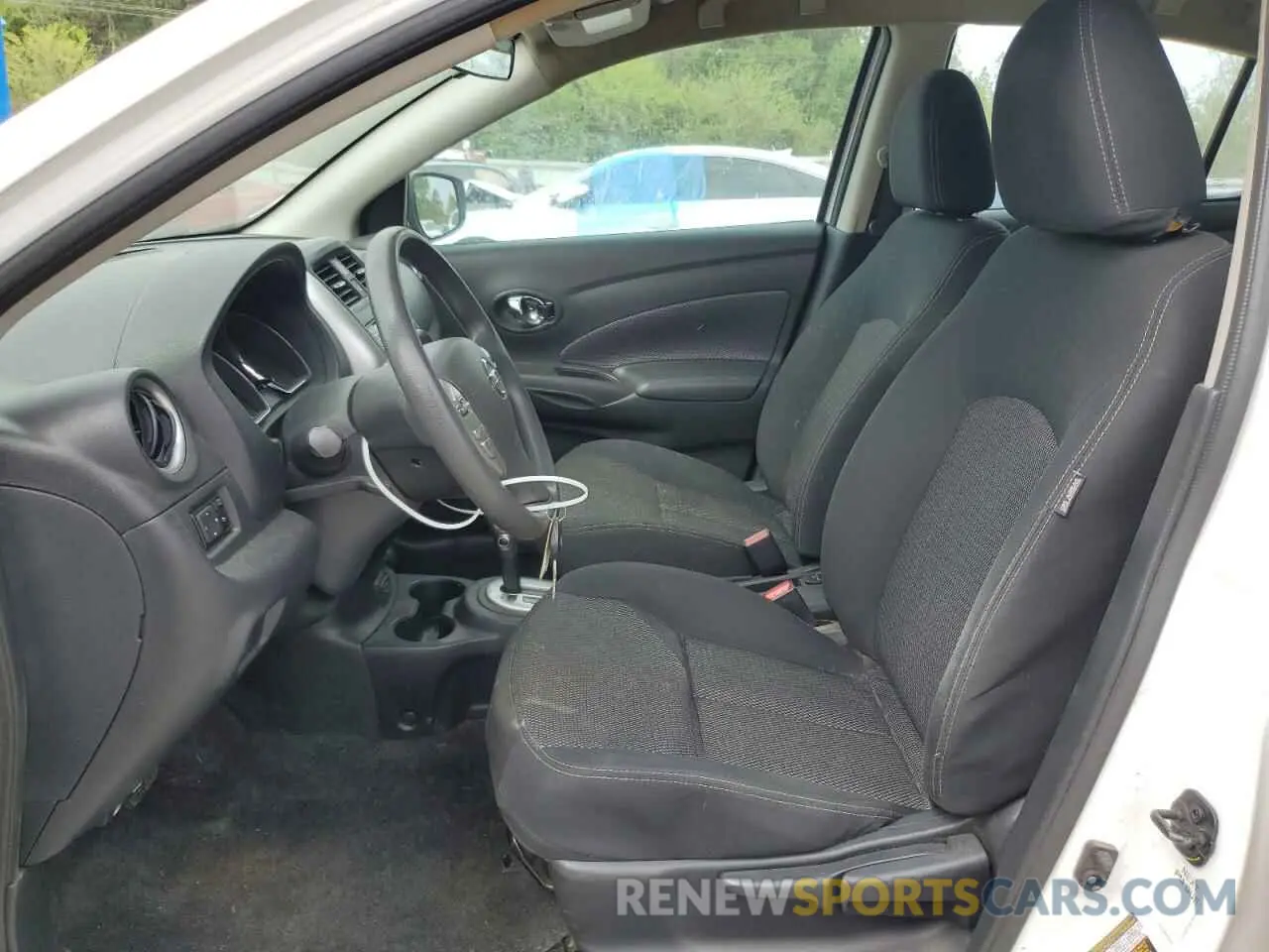 7 Photograph of a damaged car 3N1CN7AP4KL832050 NISSAN VERSA 2019