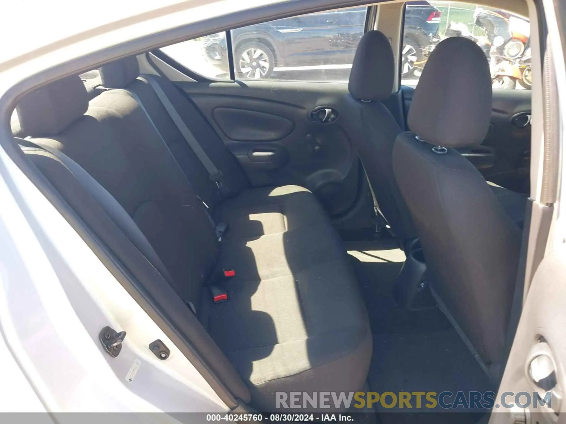 8 Photograph of a damaged car 3N1CN7AP4KL832520 NISSAN VERSA 2019