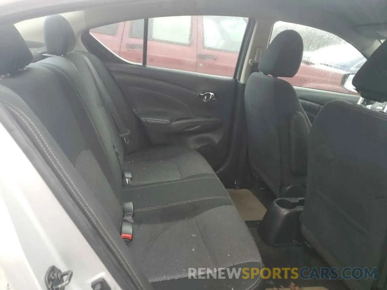 10 Photograph of a damaged car 3N1CN7AP4KL845428 NISSAN VERSA 2019