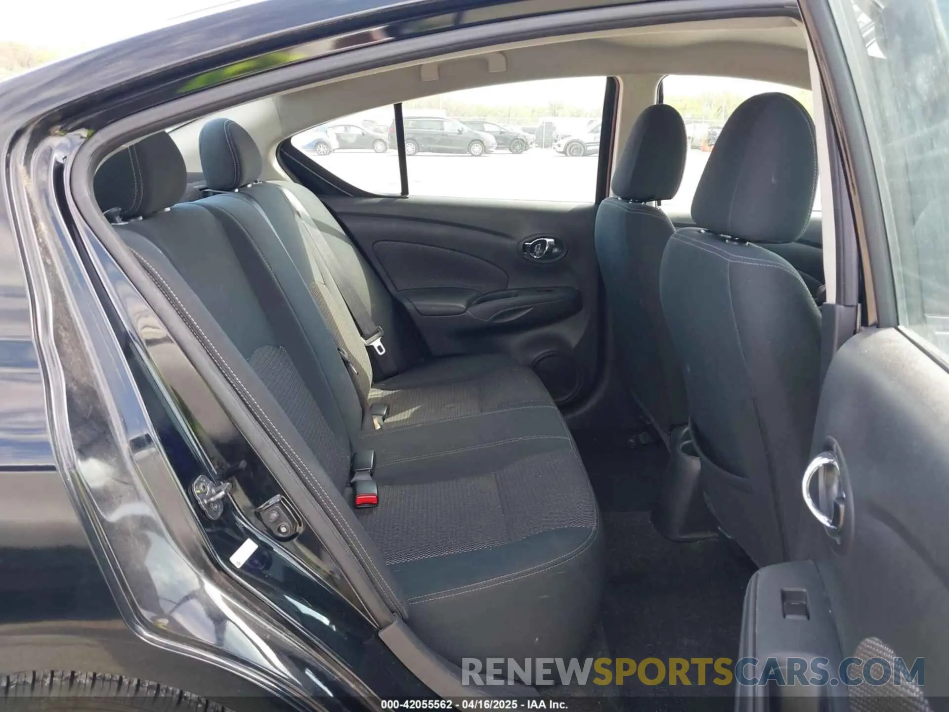 8 Photograph of a damaged car 3N1CN7AP4KL858339 NISSAN VERSA 2019