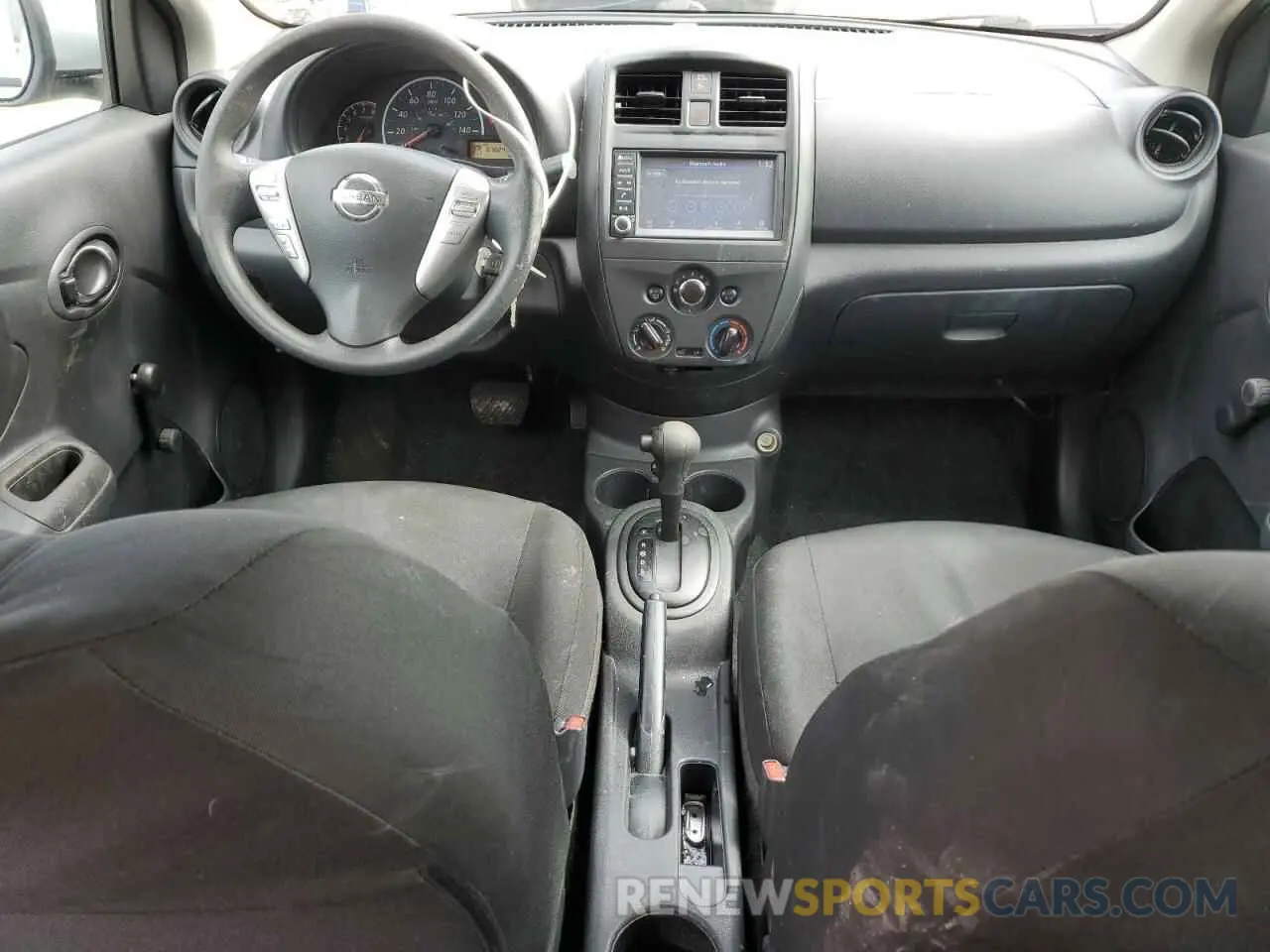 8 Photograph of a damaged car 3N1CN7AP5KL805309 NISSAN VERSA 2019