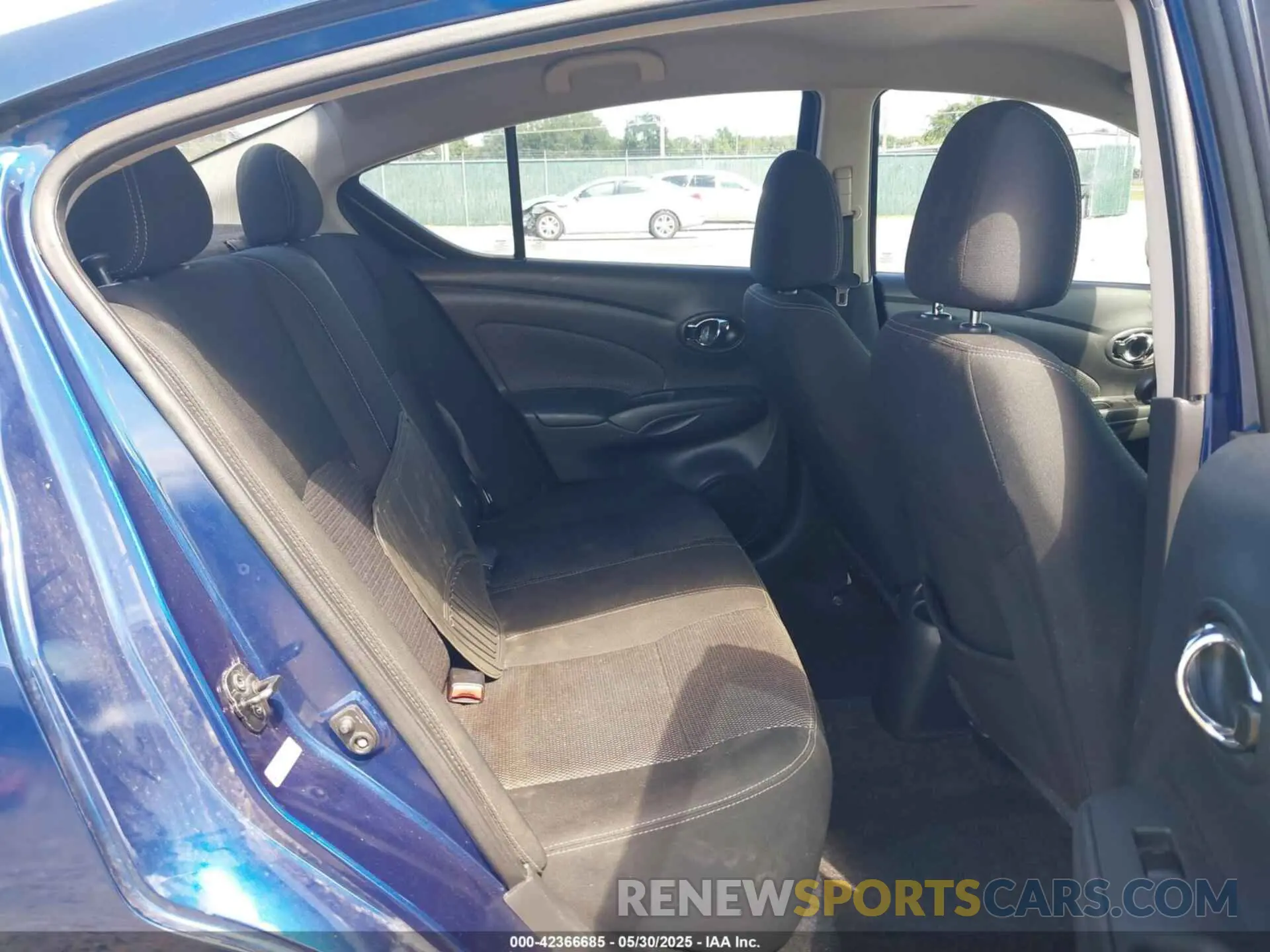 8 Photograph of a damaged car 3N1CN7AP5KL807464 NISSAN VERSA 2019
