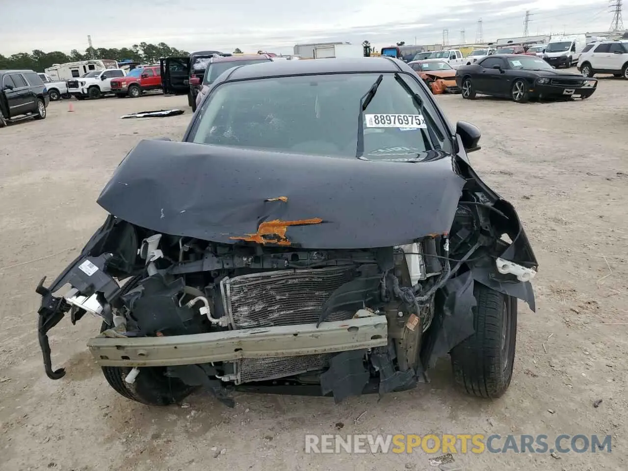 5 Photograph of a damaged car 3N1CN7AP5KL811109 NISSAN VERSA 2019
