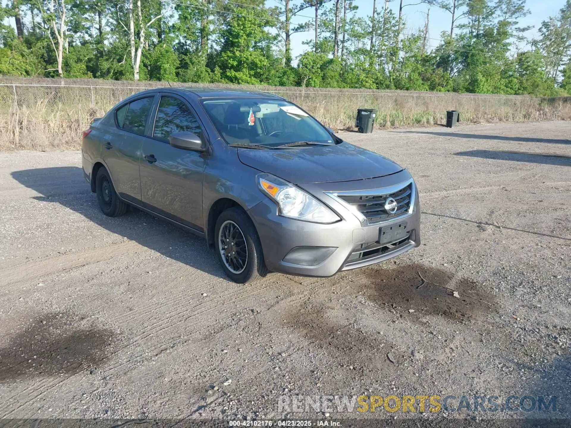 1 Photograph of a damaged car 3N1CN7AP5KL819971 NISSAN VERSA 2019