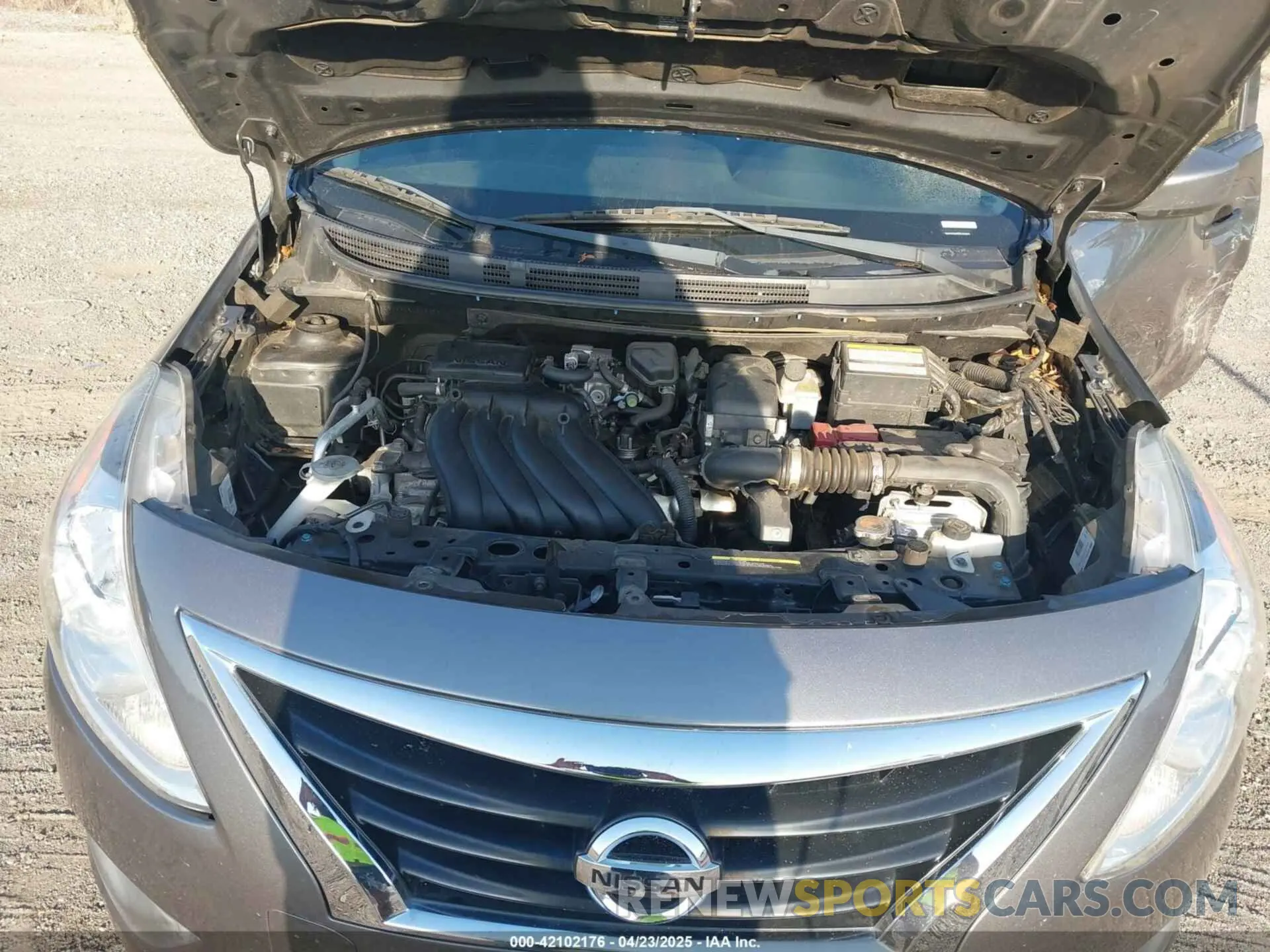 10 Photograph of a damaged car 3N1CN7AP5KL819971 NISSAN VERSA 2019