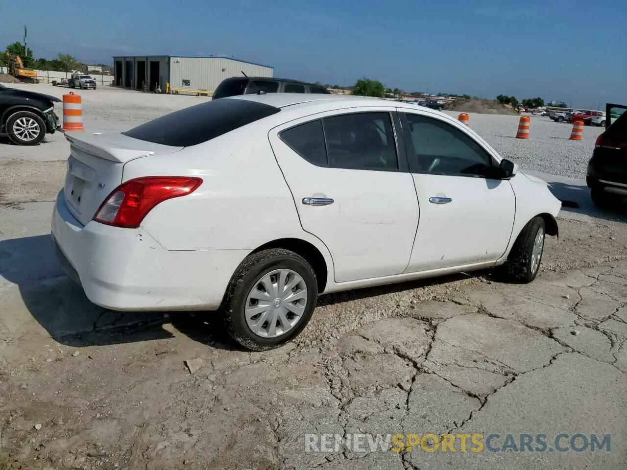 3 Photograph of a damaged car 3N1CN7AP5KL868765 NISSAN VERSA 2019