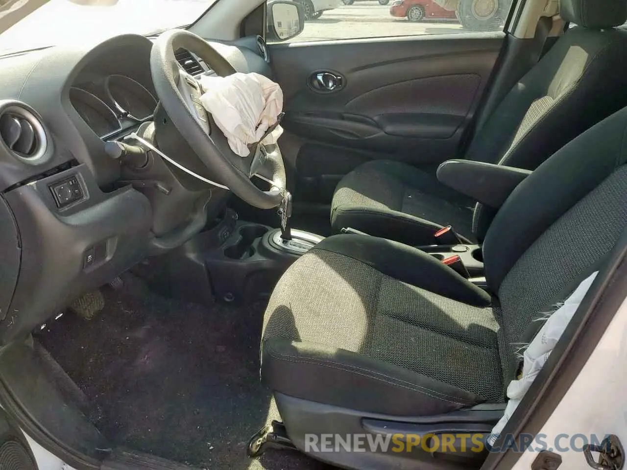 7 Photograph of a damaged car 3N1CN7AP5KL868765 NISSAN VERSA 2019