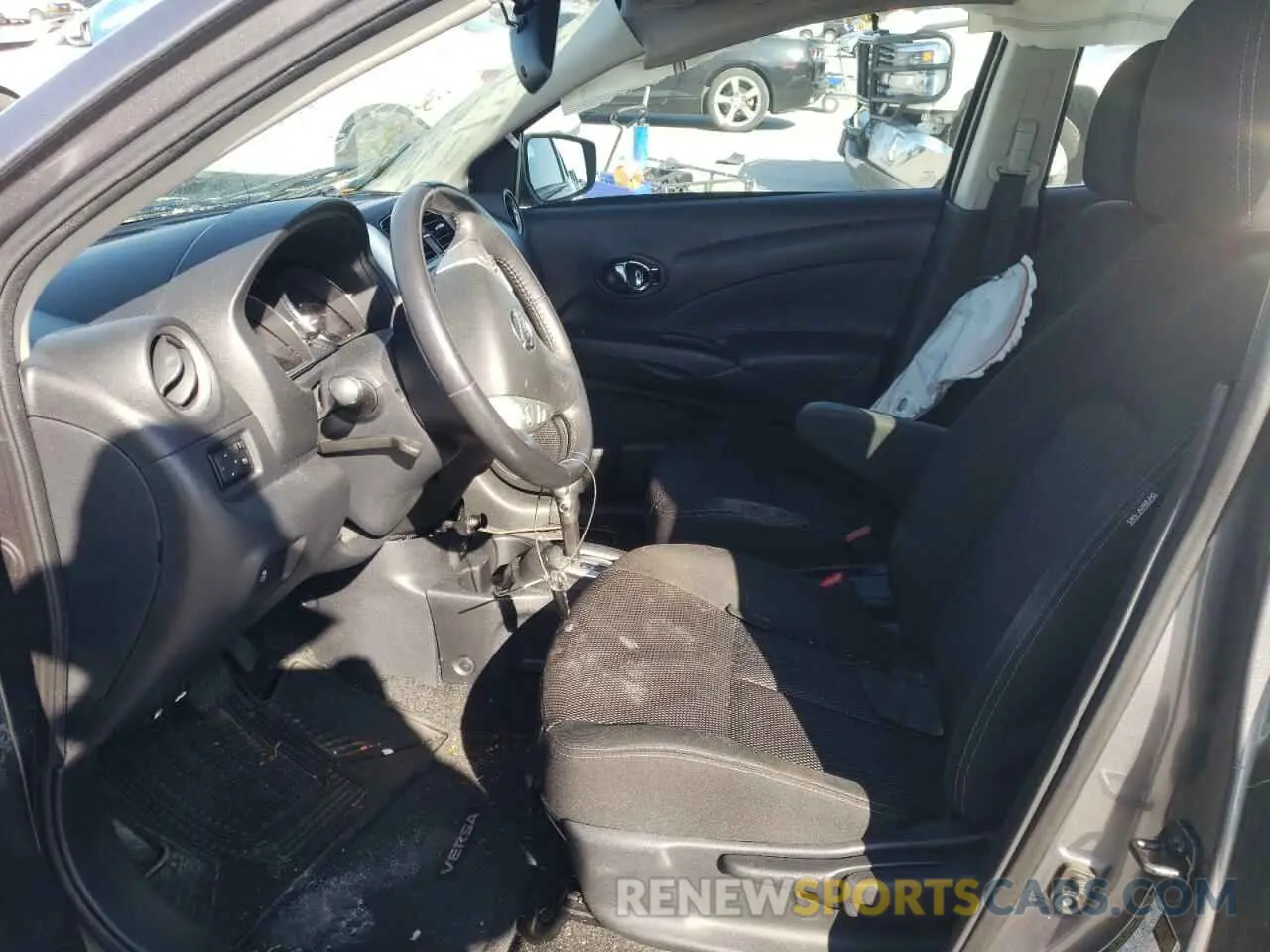 7 Photograph of a damaged car 3N1CN7AP5KL869530 NISSAN VERSA 2019