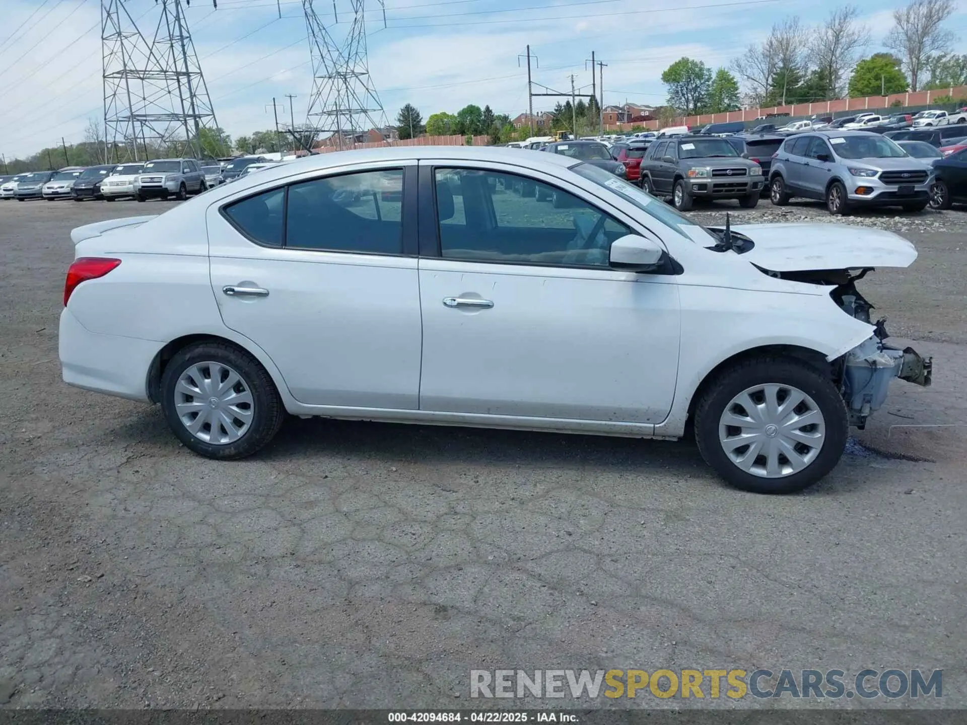 14 Photograph of a damaged car 3N1CN7AP5KL870094 NISSAN VERSA 2019