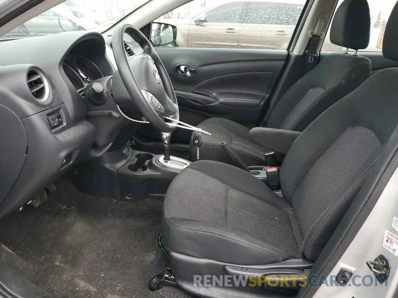 7 Photograph of a damaged car 3N1CN7AP5KL871908 NISSAN VERSA 2019