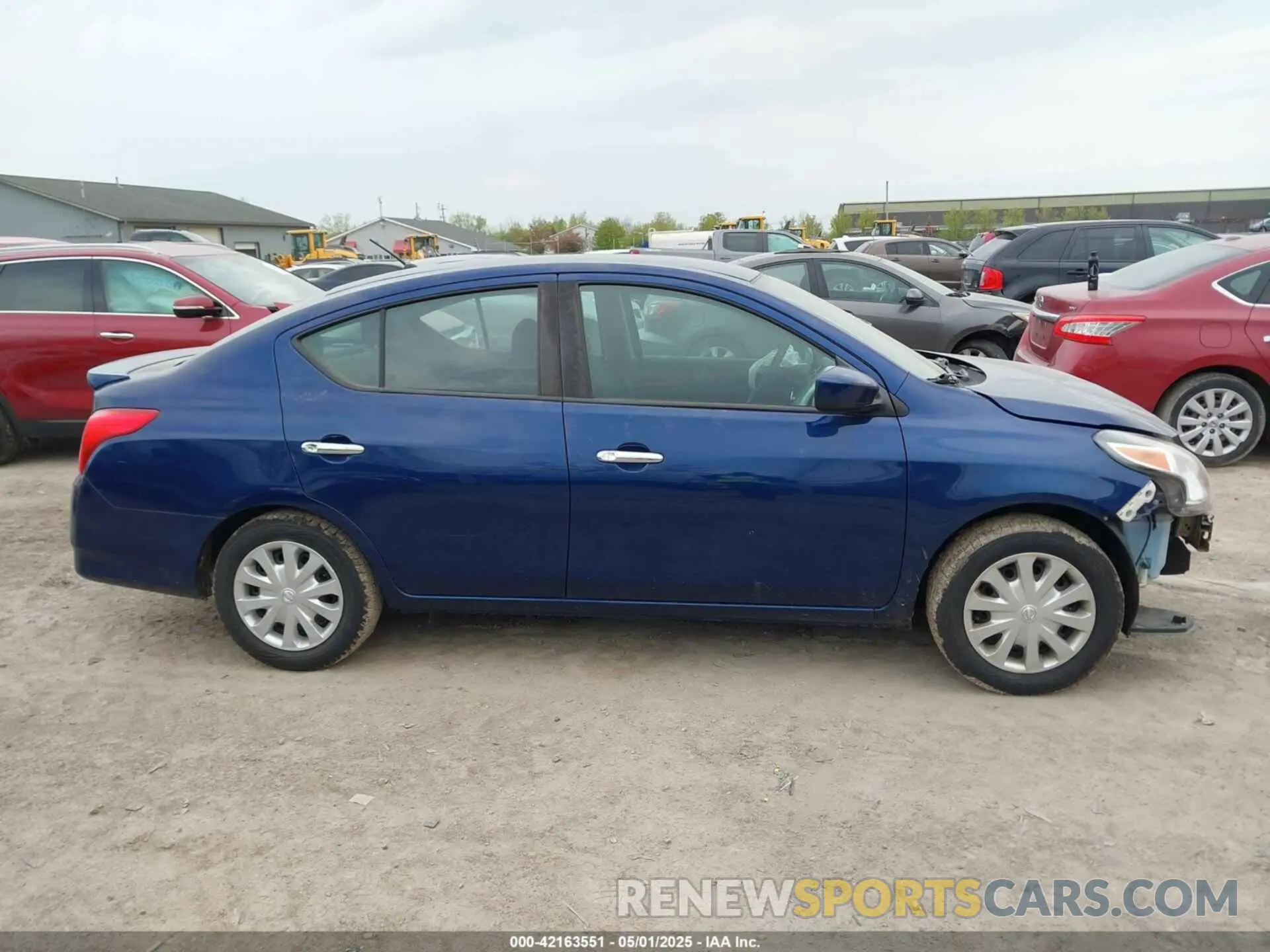 14 Photograph of a damaged car 3N1CN7AP5KL875277 NISSAN VERSA 2019