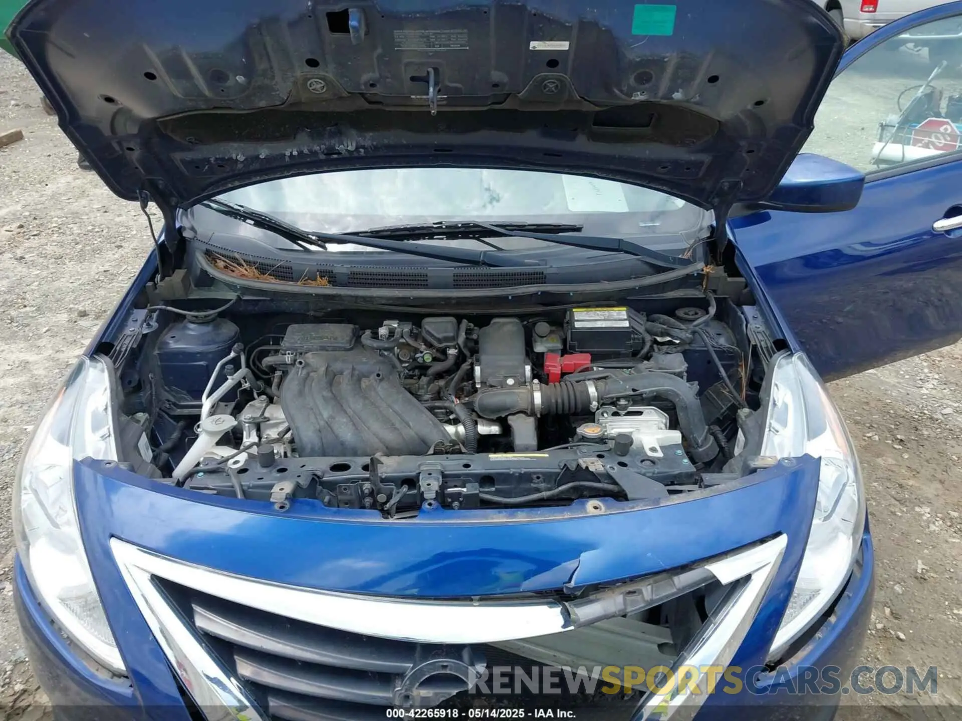 10 Photograph of a damaged car 3N1CN7AP5KL880382 NISSAN VERSA 2019
