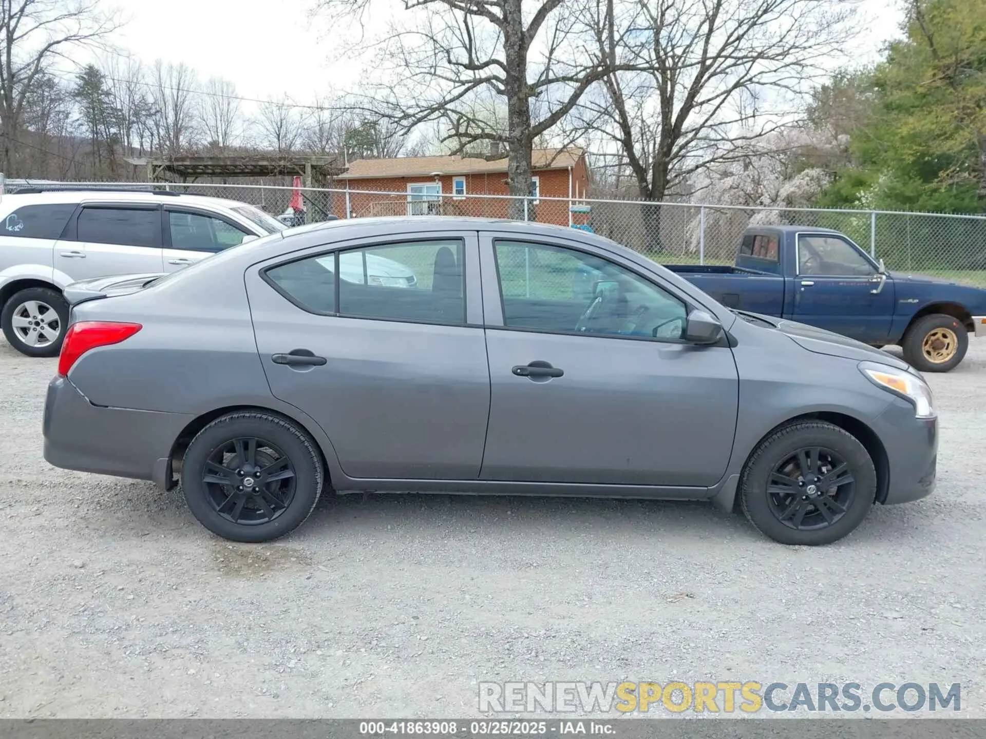 13 Photograph of a damaged car 3N1CN7AP6KL807361 NISSAN VERSA 2019