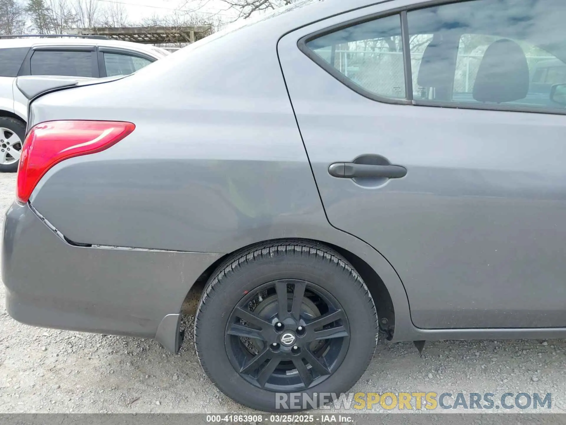 20 Photograph of a damaged car 3N1CN7AP6KL807361 NISSAN VERSA 2019