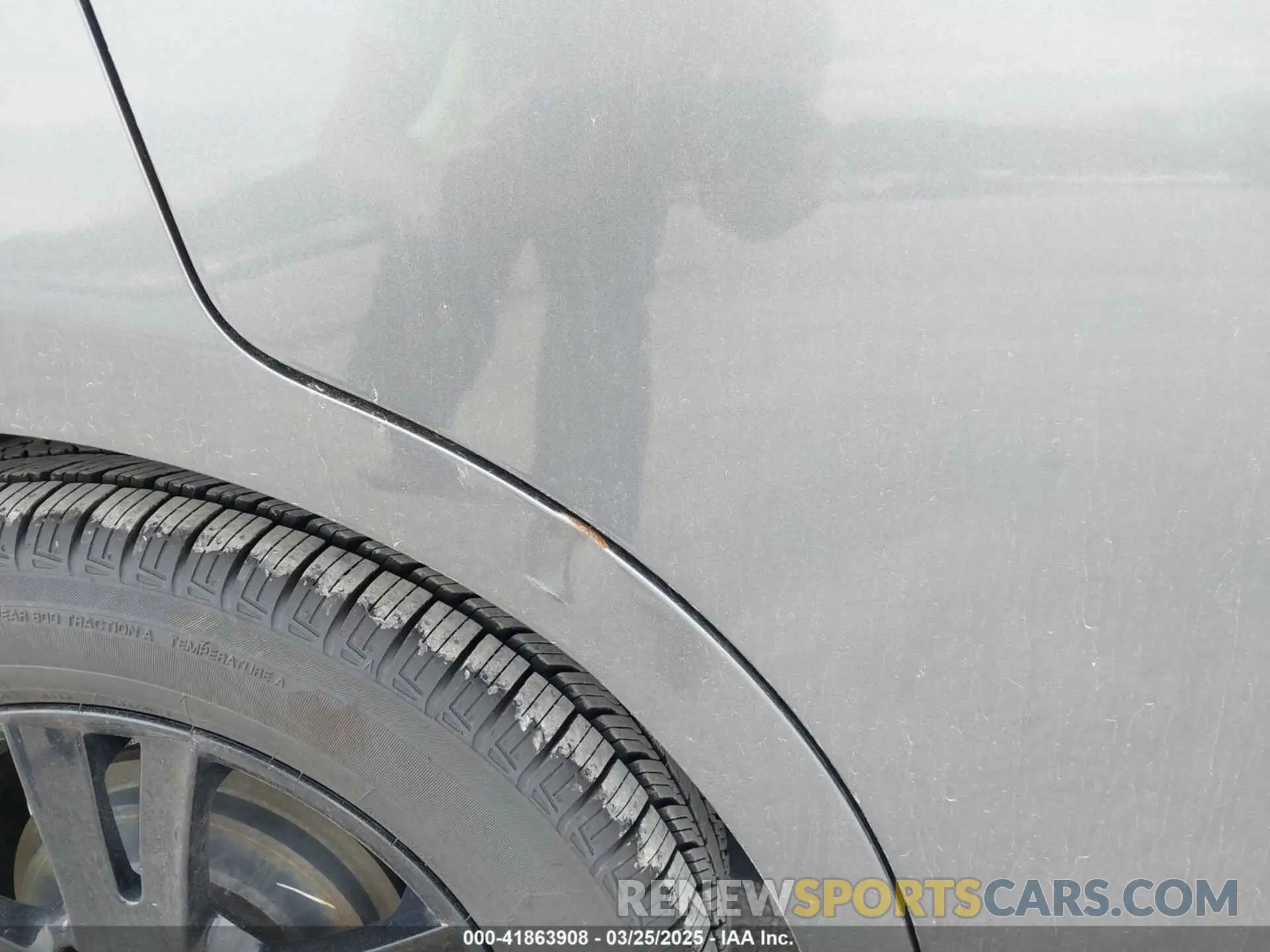 21 Photograph of a damaged car 3N1CN7AP6KL807361 NISSAN VERSA 2019
